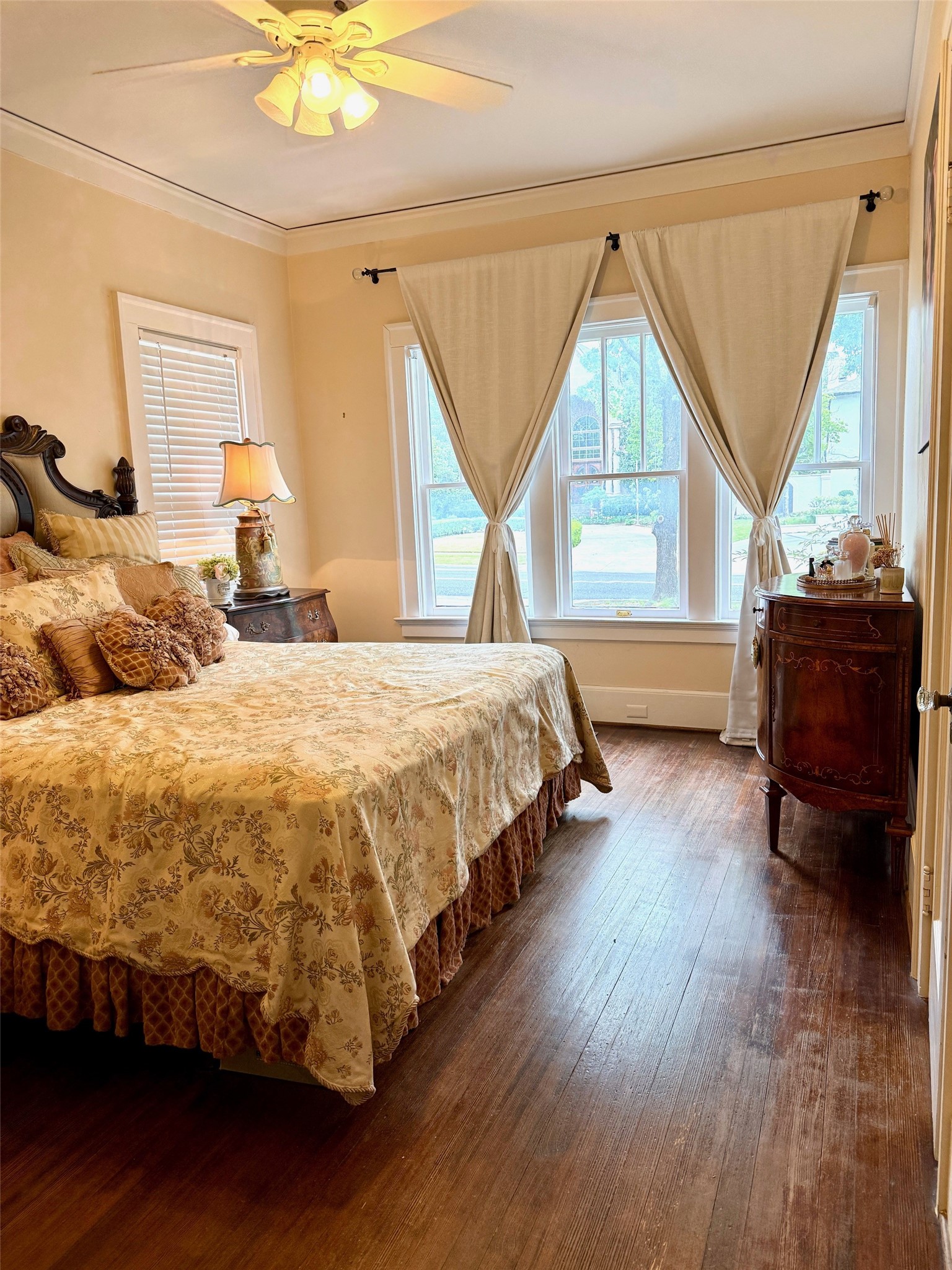 3852 Mockingbird Lane, Highland Park, TX, 75205