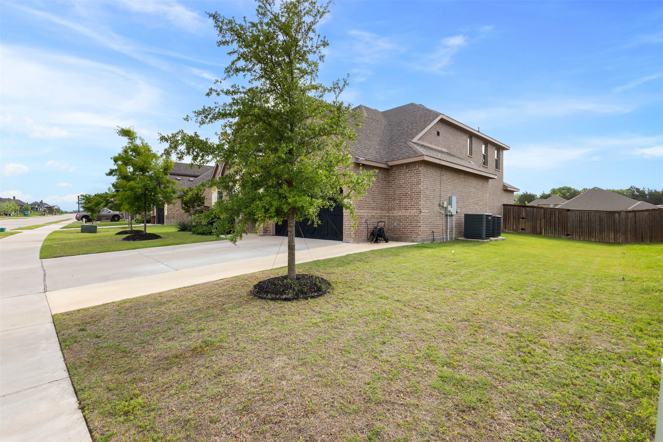 806 Summer Grove Drive, Midlothian, TX, 76065