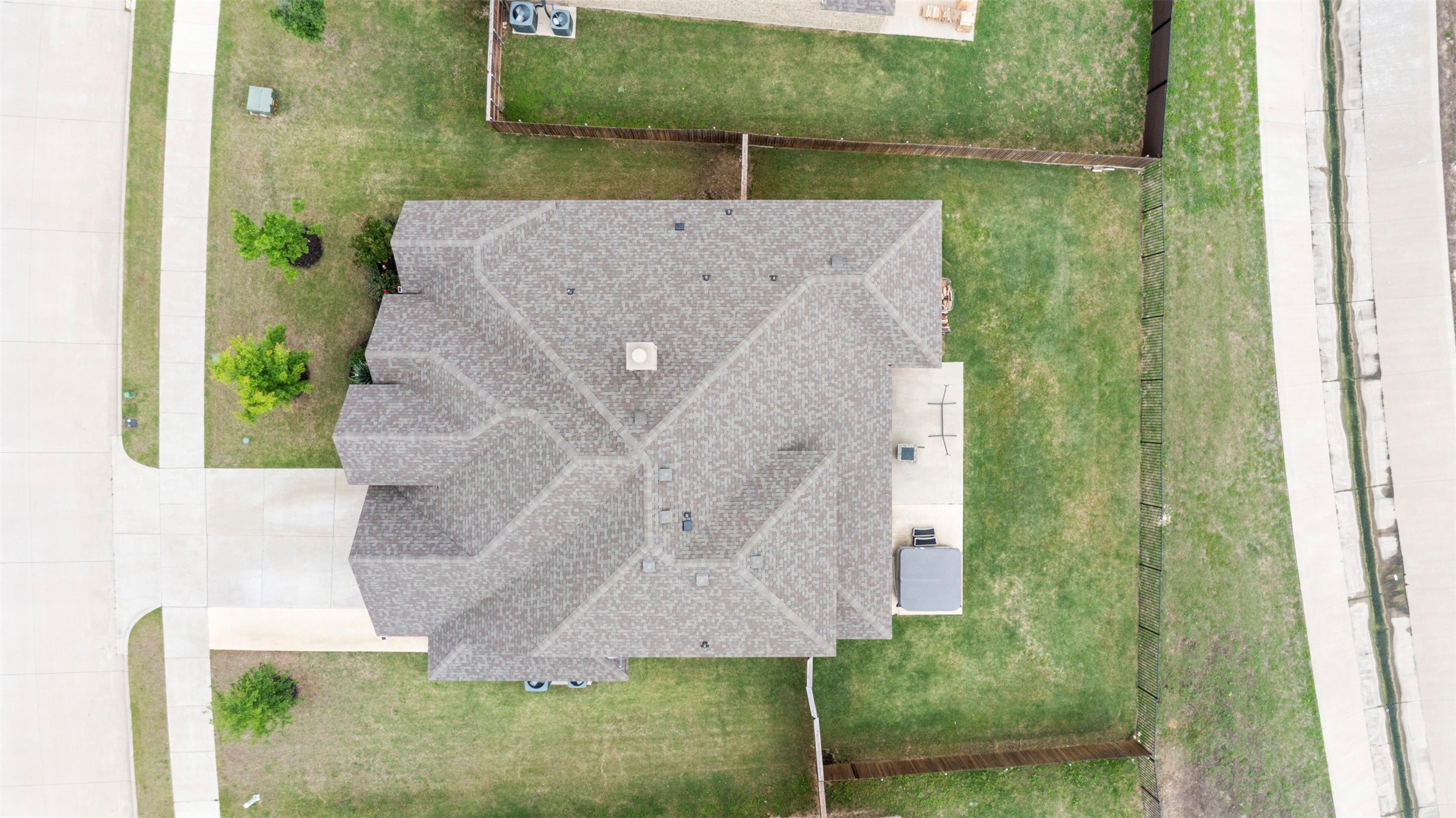 806 Summer Grove Drive, Midlothian, TX, 76065