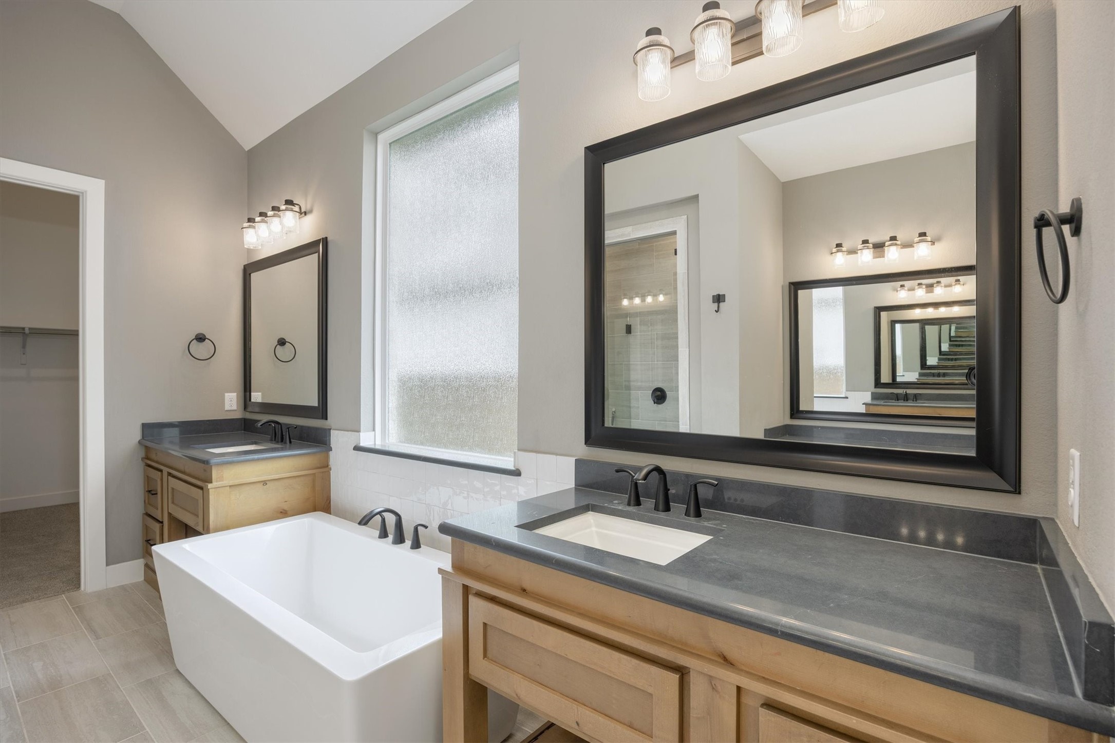 1303 Limestone Ridge Road, Mansfield, TX, 76063
