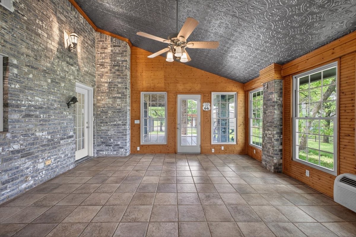 4609 Slayton Road, Cleburne, TX, 76031
