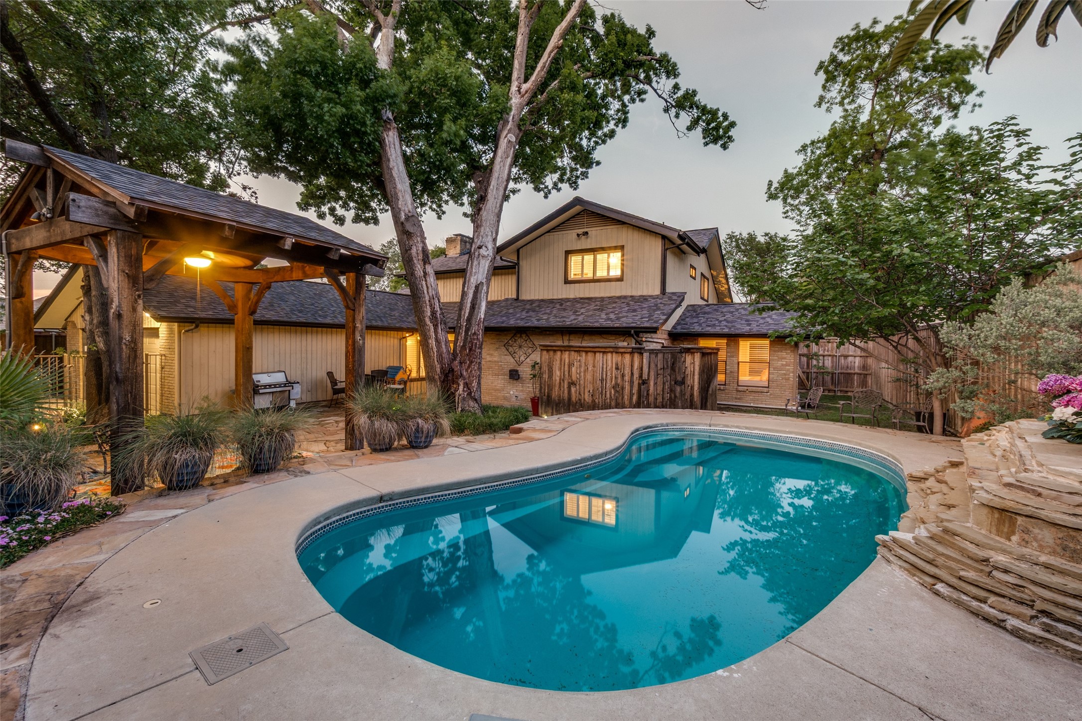 9506 Milltrail Drive, Dallas, TX, 75238