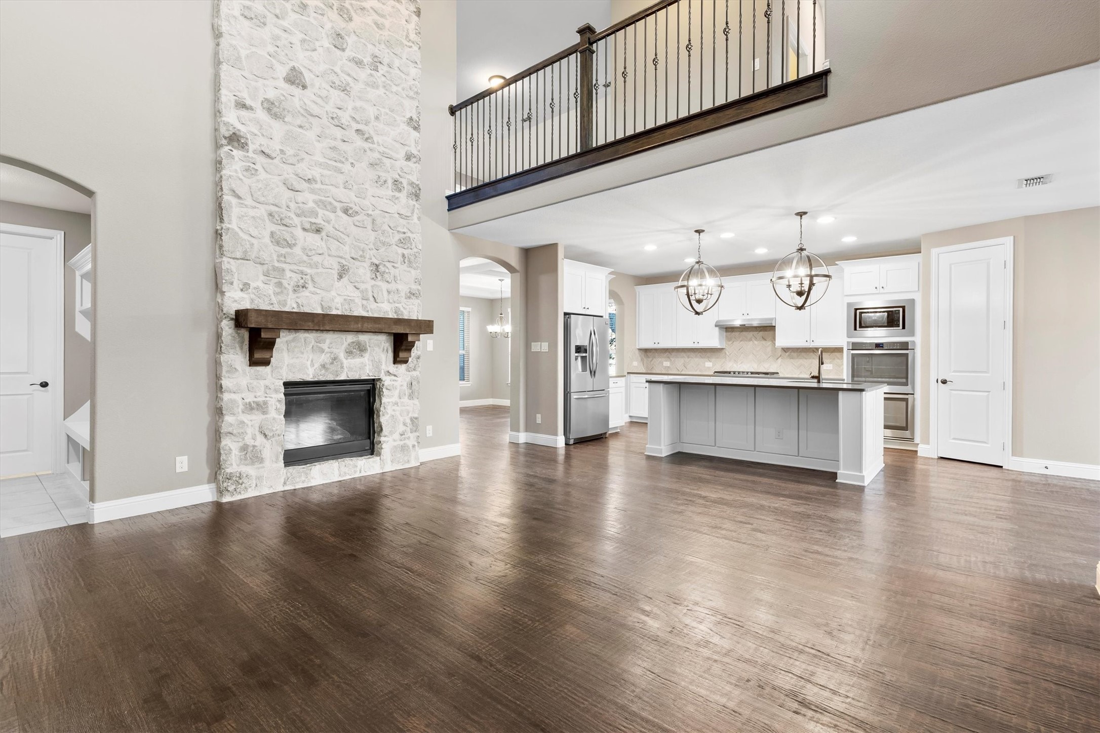 Property photo 04 of 3701 Birmington, The Colony, TX 75056 | MLS #21242743