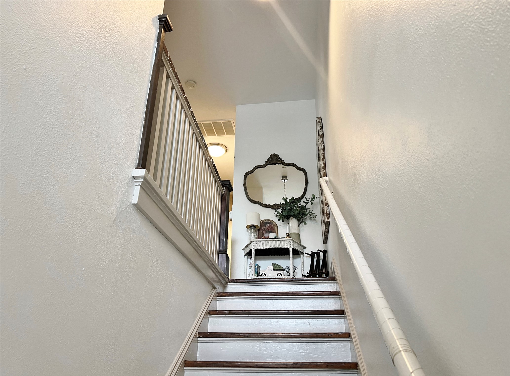 Property photo 02 of 420 W Franklin Street UNIT 3, Waxahachie, TX 75165 | MLS #21242835