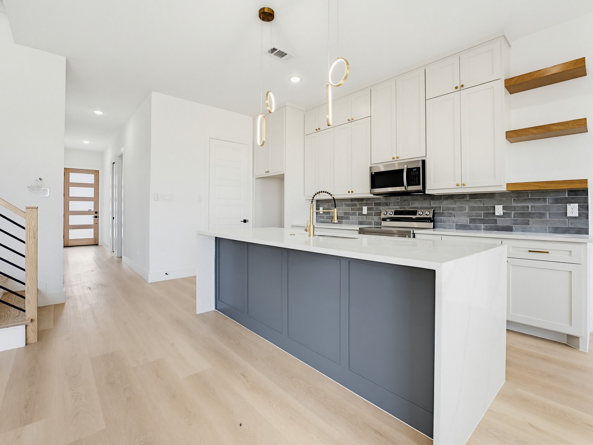7727 Brownsville Avenue, Dallas, TX, 75216