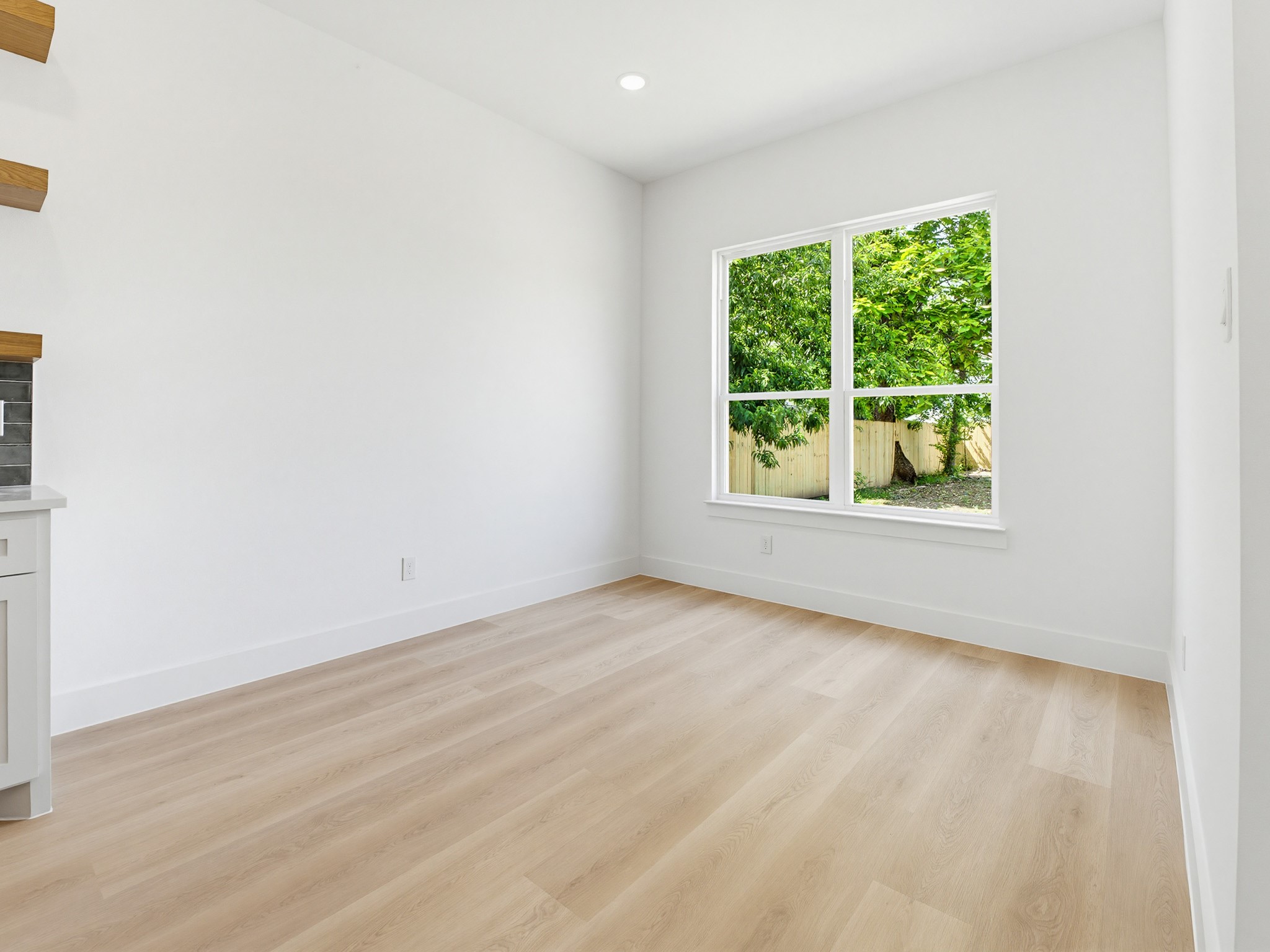 7727 Brownsville Avenue, Dallas, TX, 75216