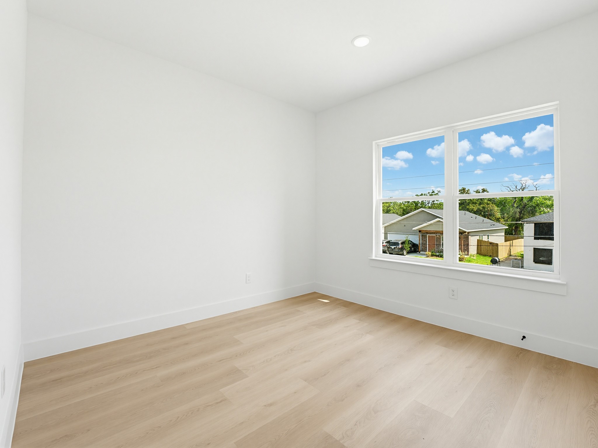 7727 Brownsville Avenue, Dallas, TX, 75216