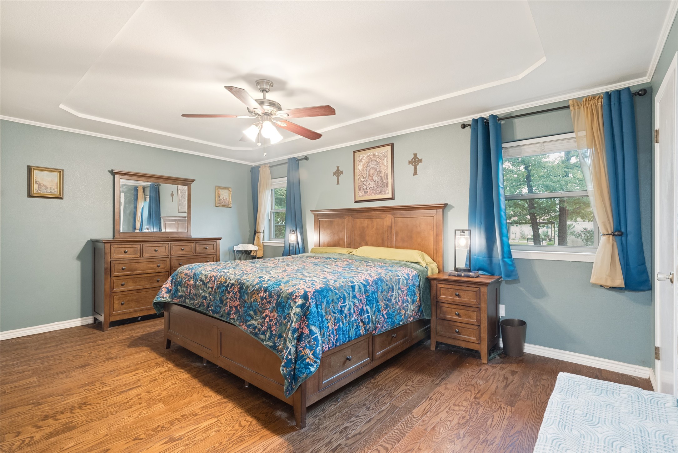 2009 Thousand Oaks Drive, Burleson, TX, 76028
