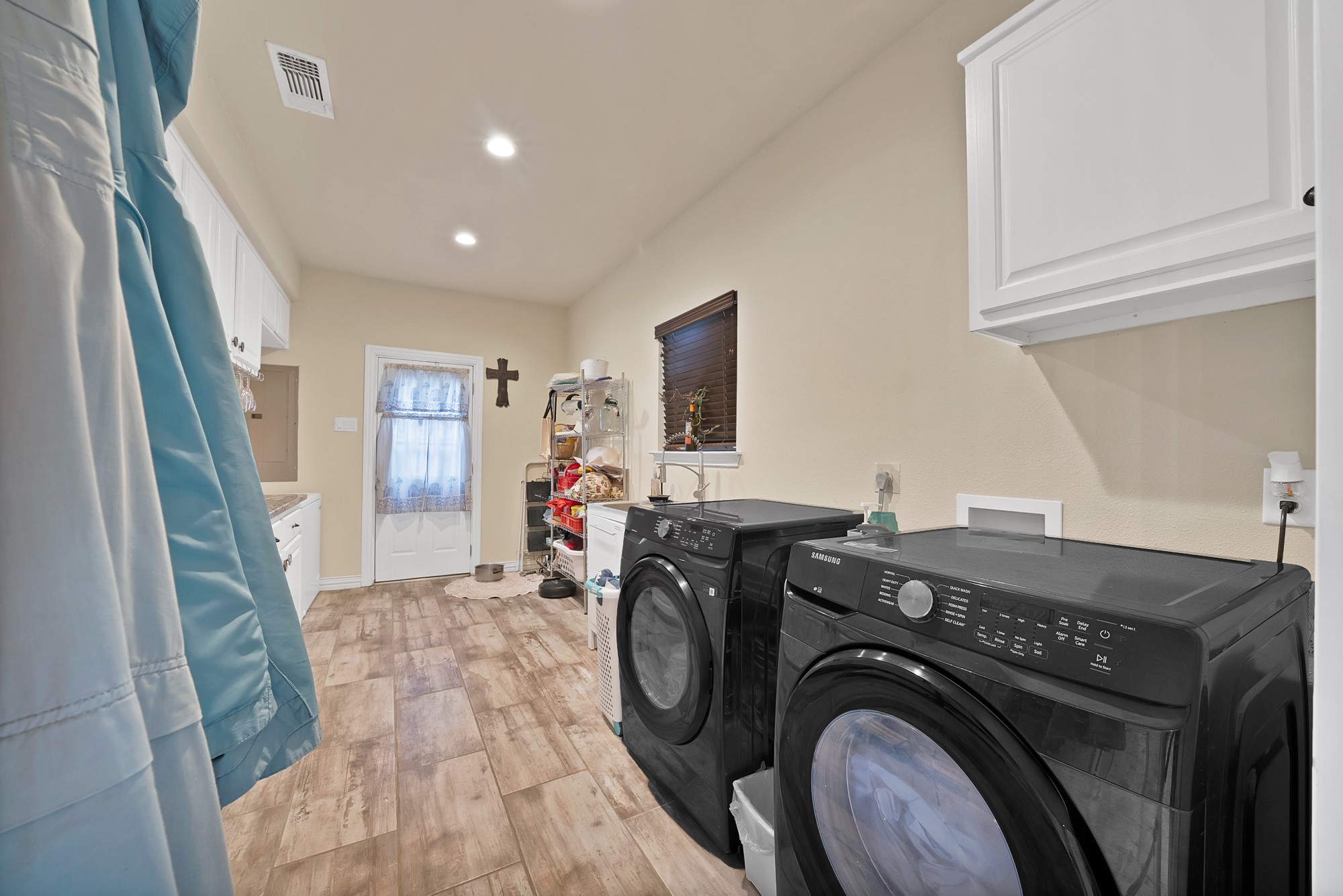 100 Shadle Ridge Court, Poolville, TX, 76487