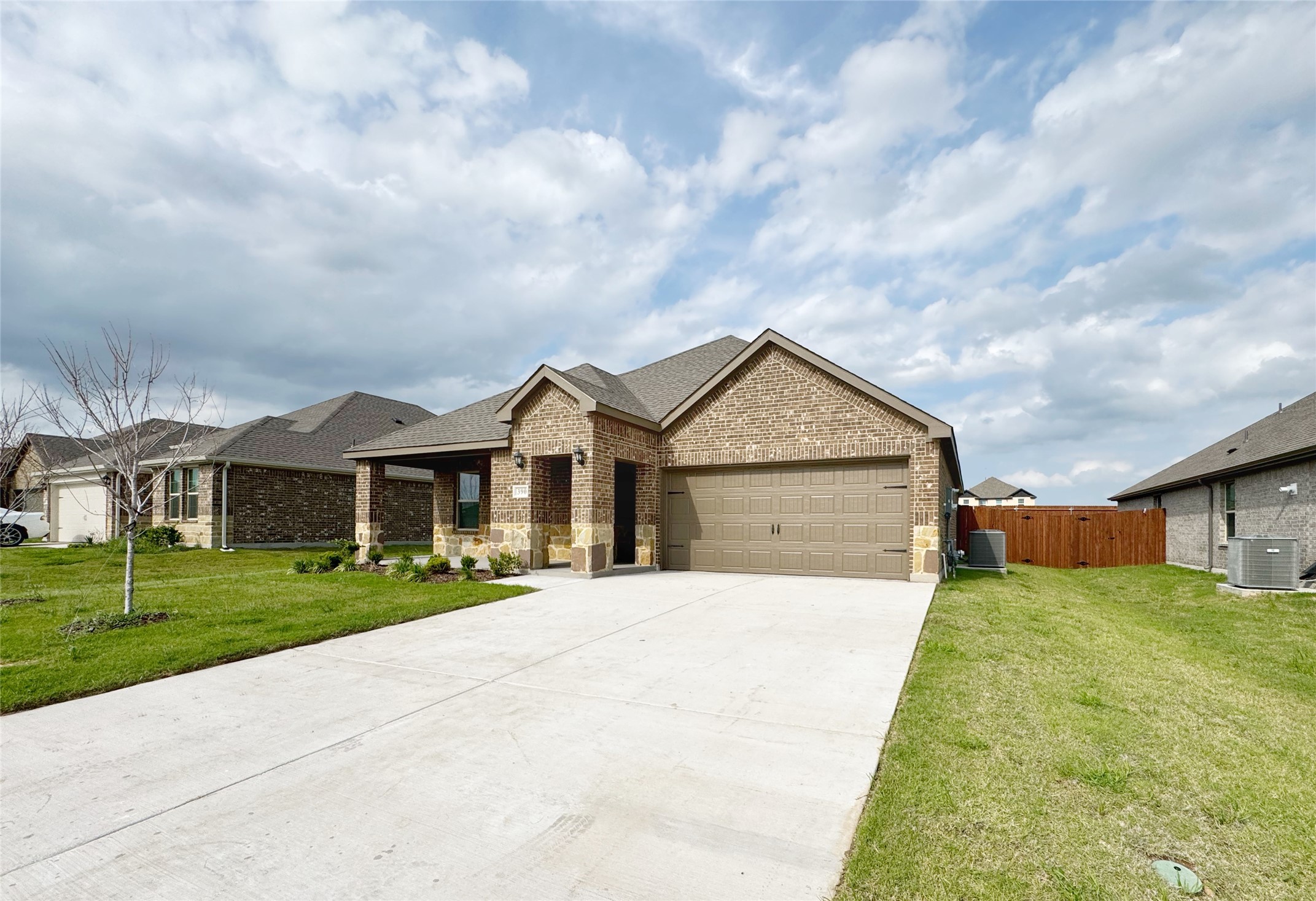 390 Zenyatta Drive, Waxahachie, TX, 75165