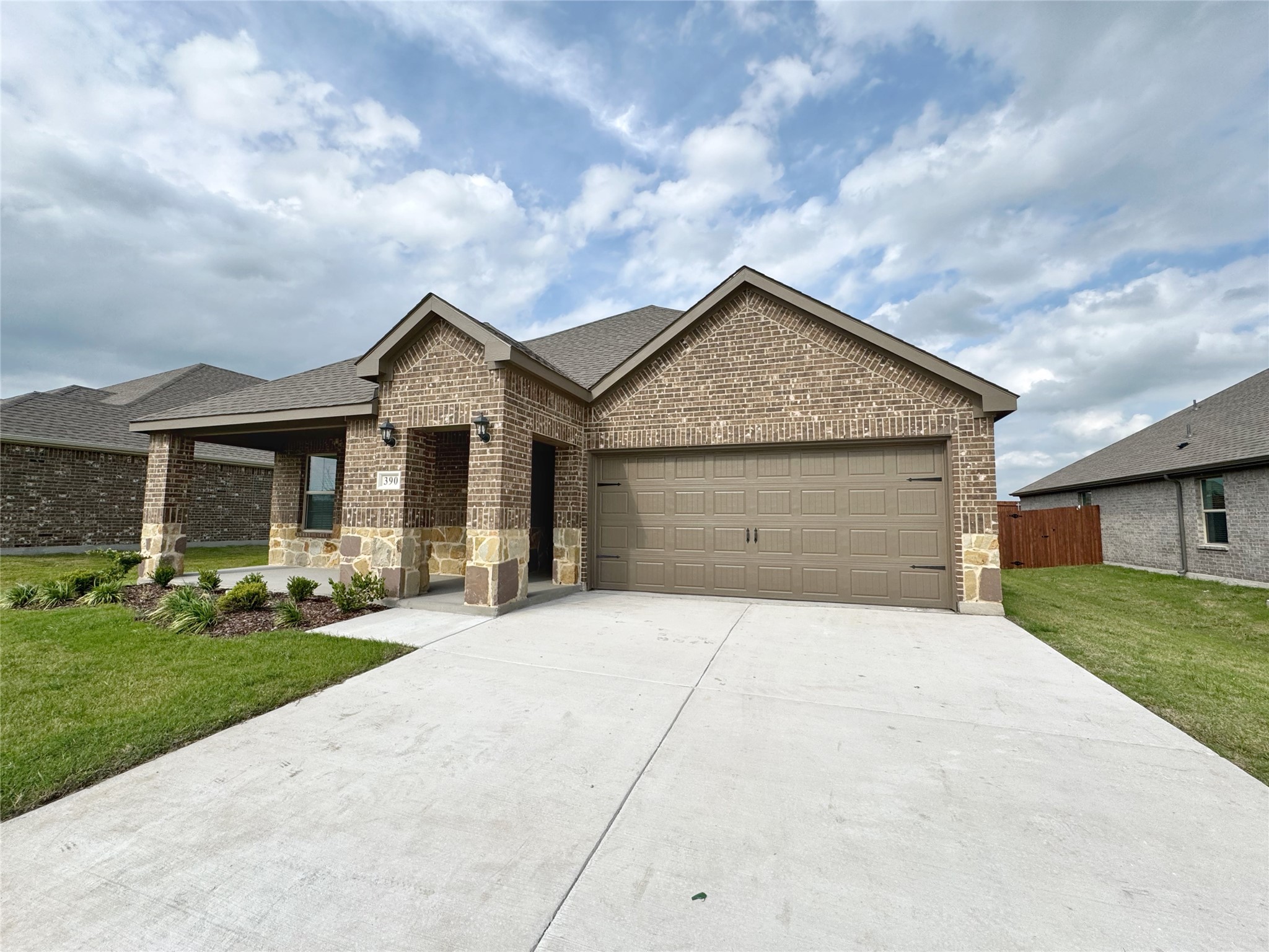 390 Zenyatta Drive, Waxahachie, TX, 75165