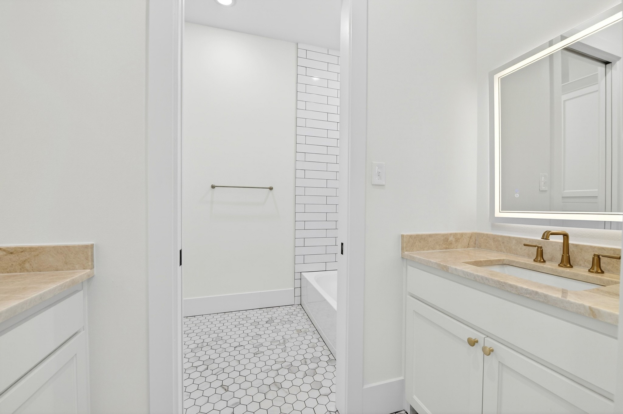 10373 Bobbie Lane, Pilot Point, TX, 76258