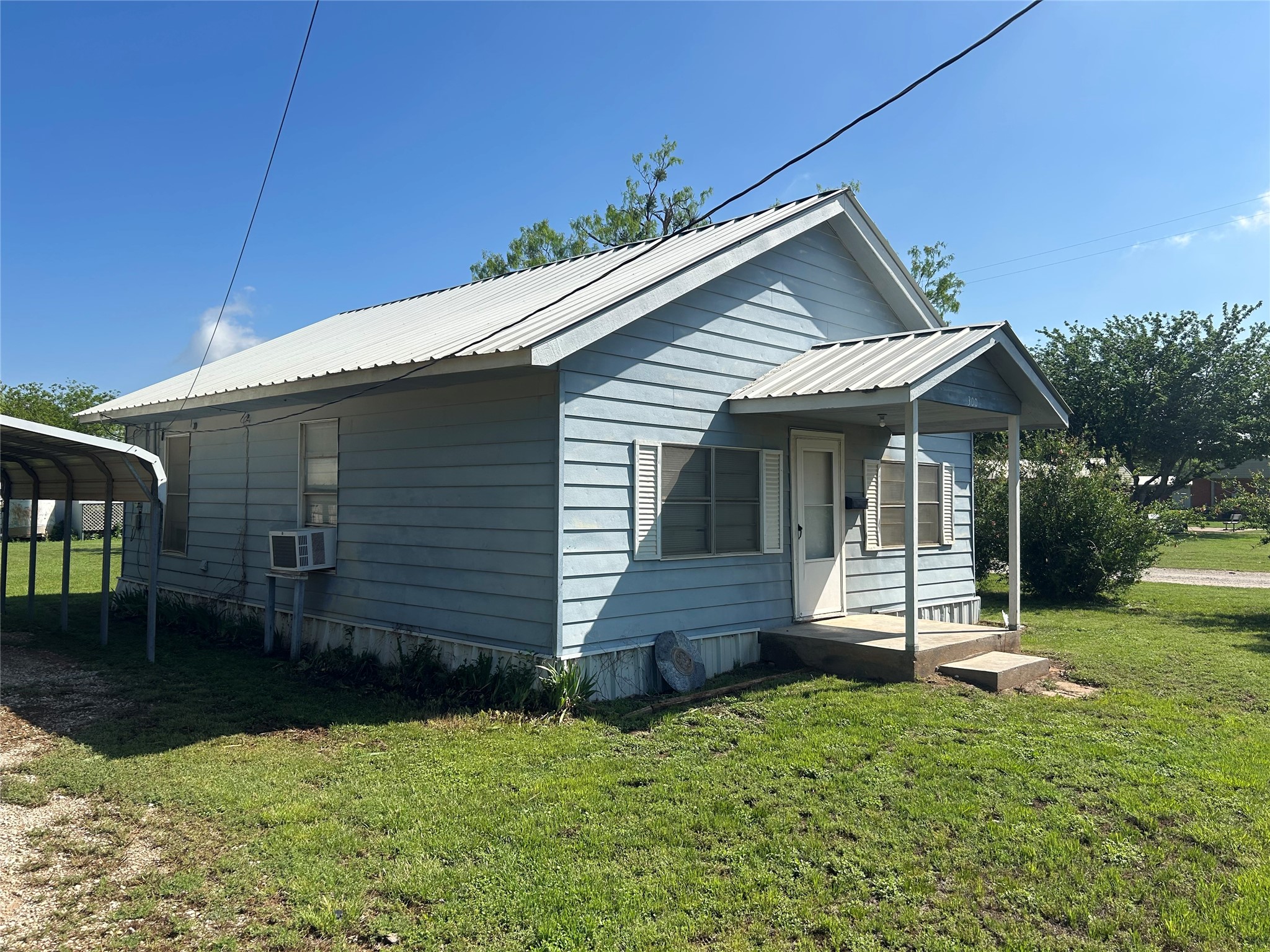 300 Harrison Avenue, Newcastle, TX, 76372