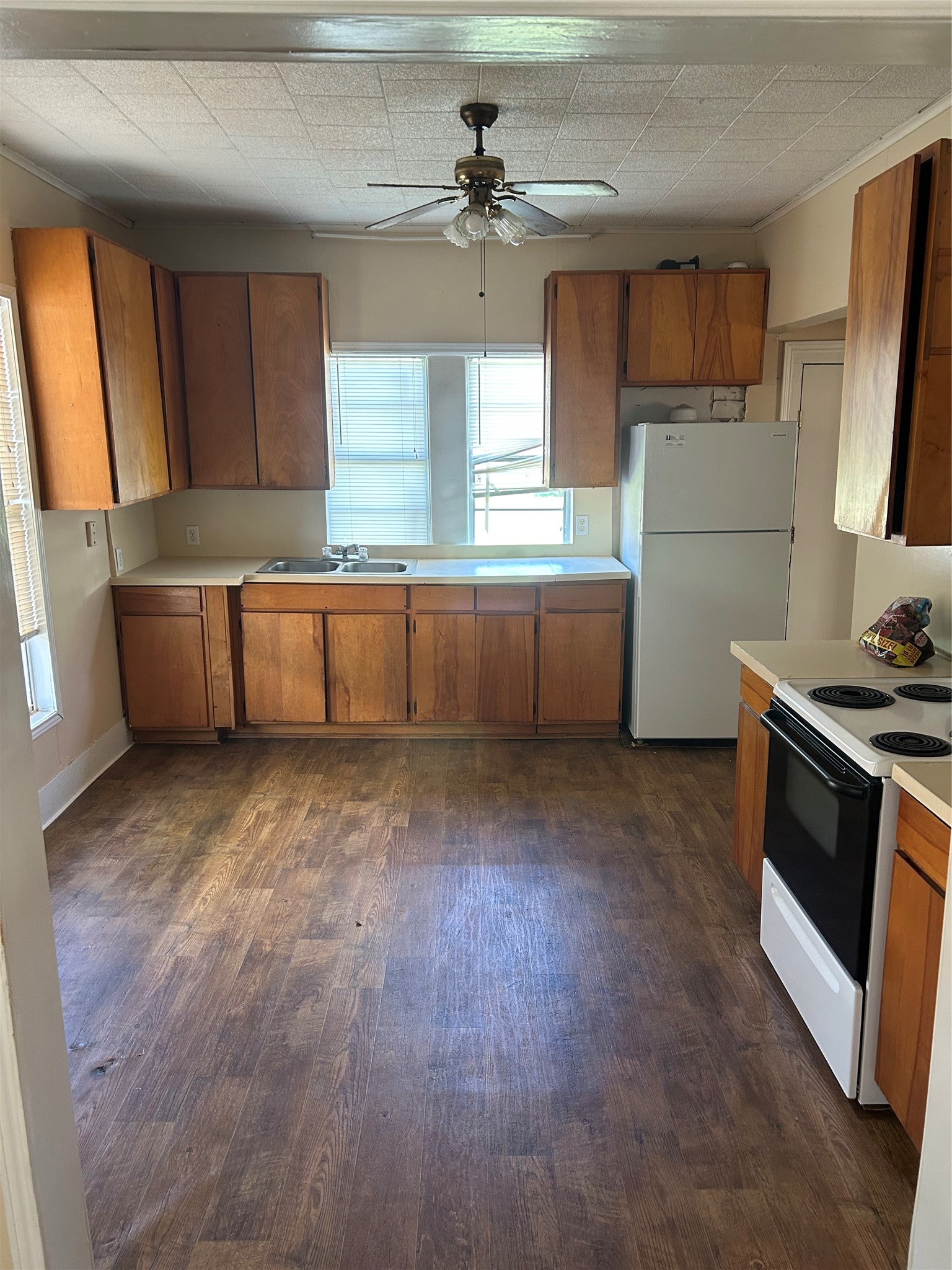 300 Harrison Avenue, Newcastle, TX, 76372