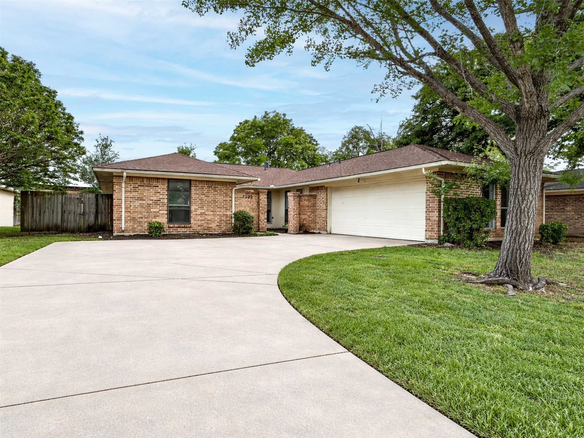 7202 Lakeshore Drive, Rowlett, TX, 75089