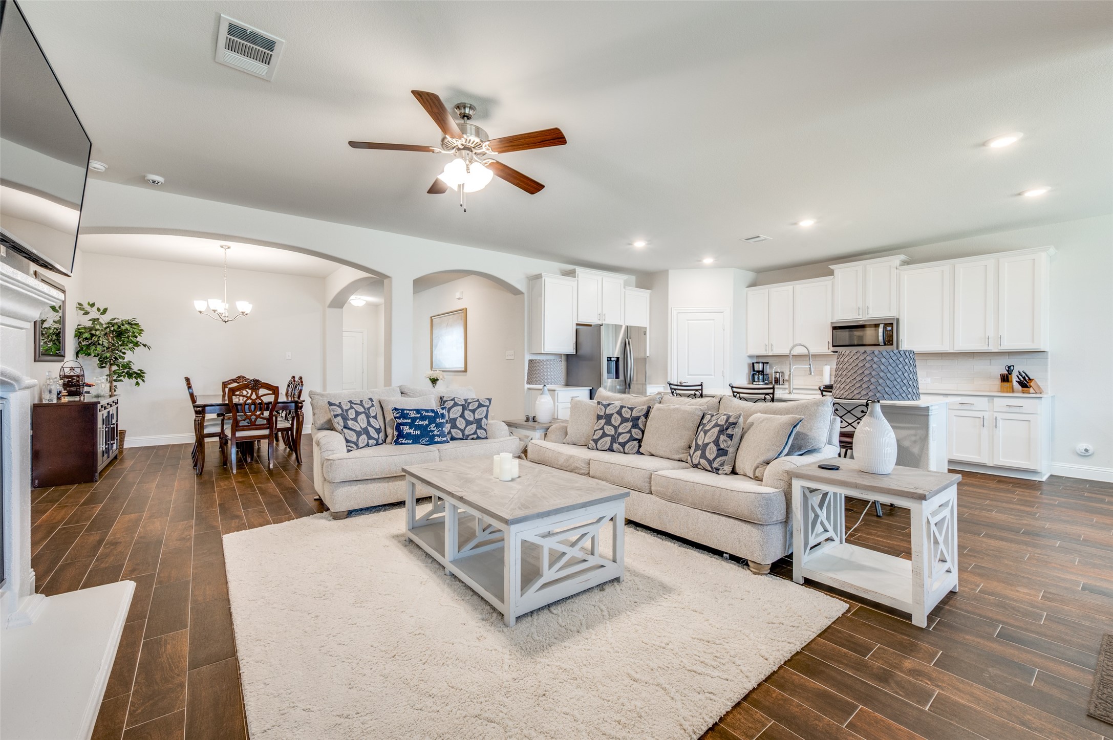 10509 Table Bluff Street, Aubrey, TX, 76227