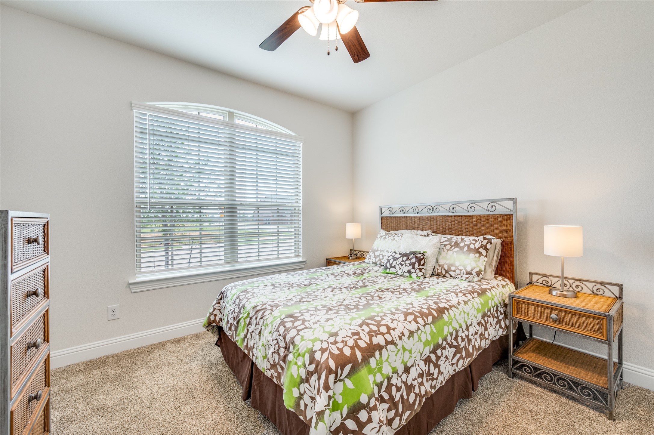 10509 Table Bluff Street, Aubrey, TX, 76227