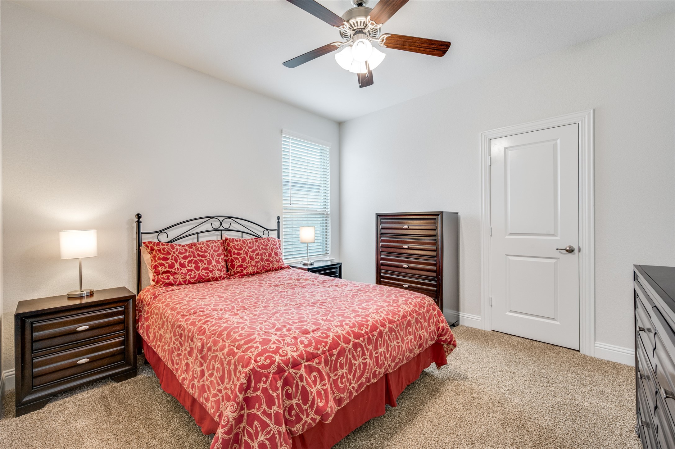 10509 Table Bluff Street, Aubrey, TX, 76227