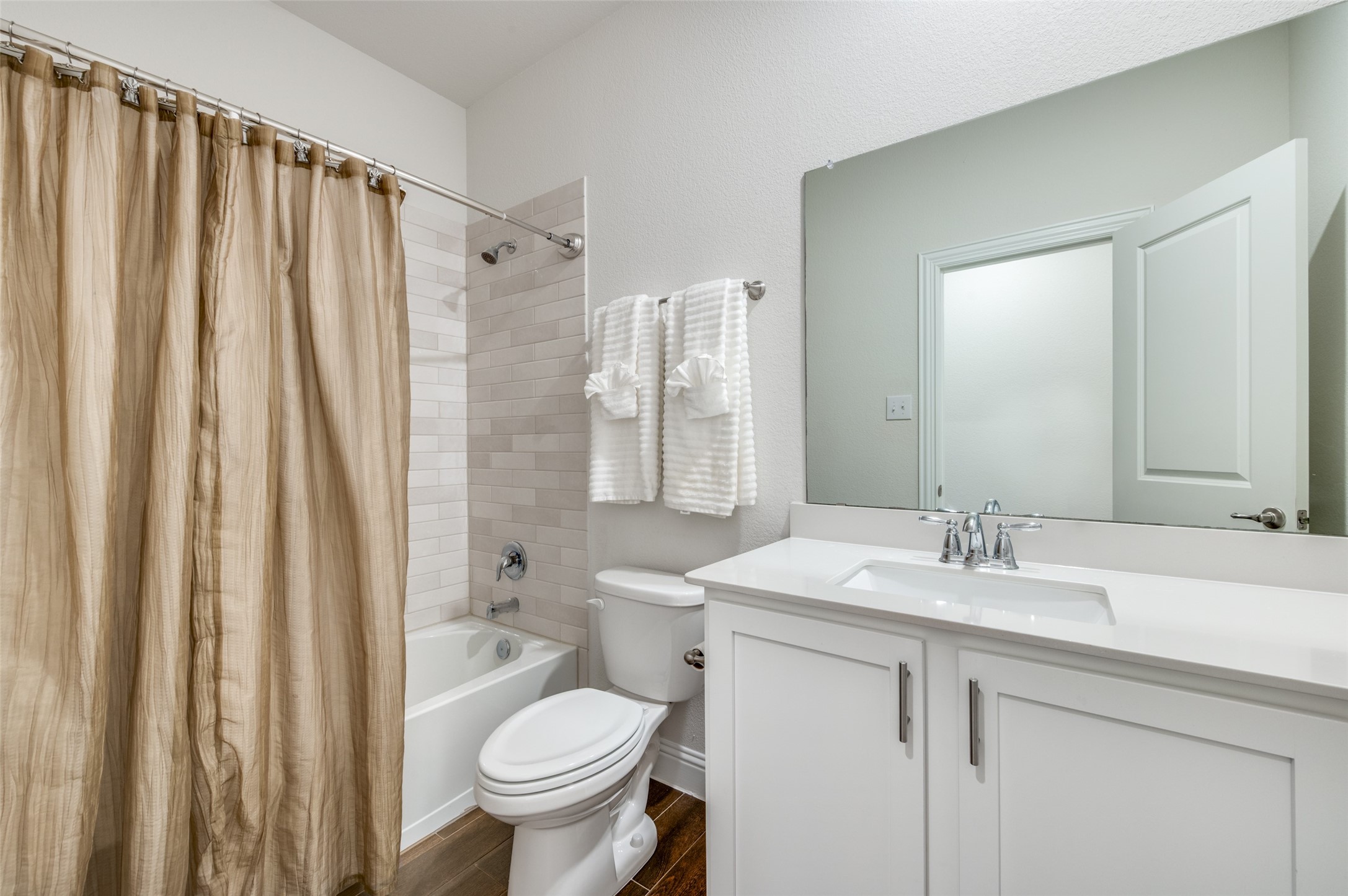 10509 Table Bluff Street, Aubrey, TX, 76227
