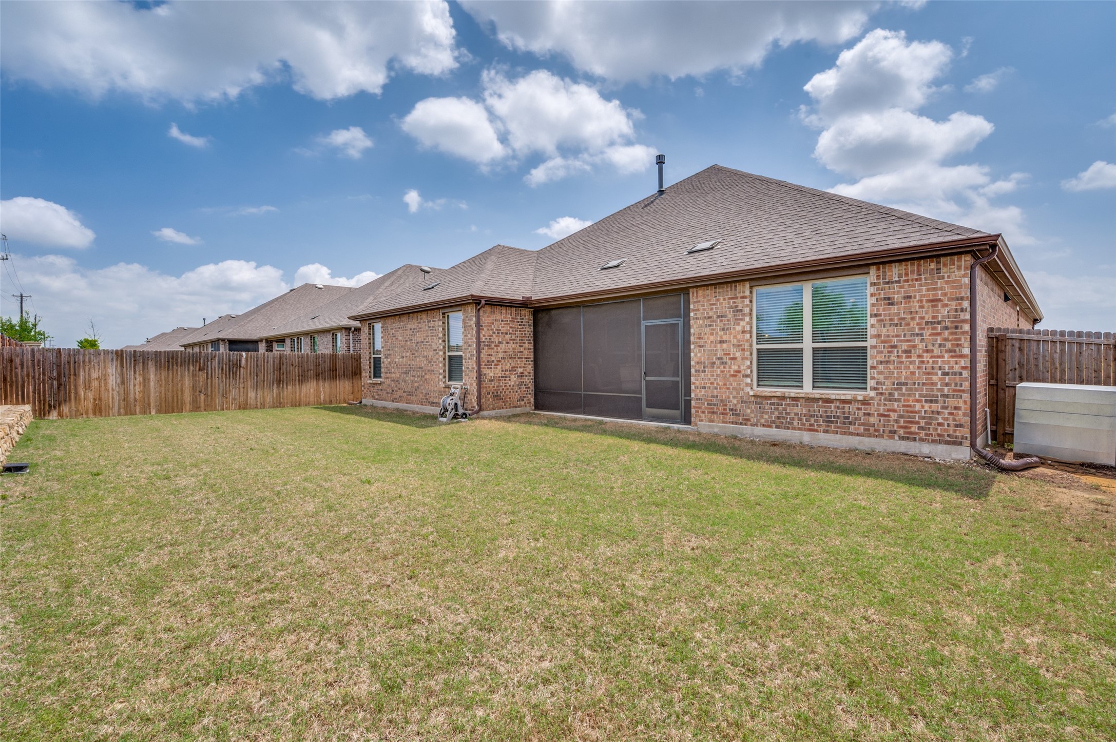 10509 Table Bluff Street, Aubrey, TX, 76227