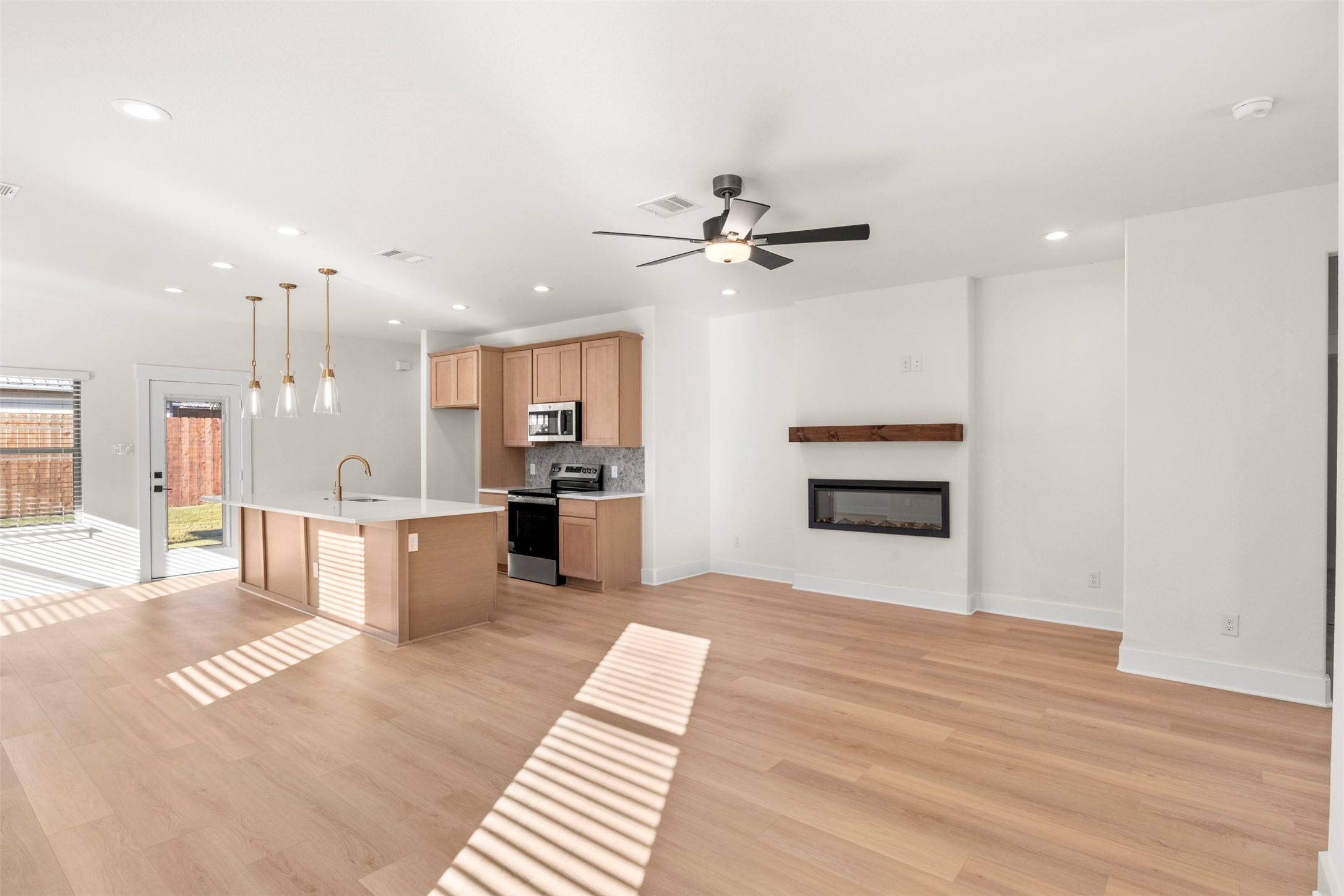 701 Escovedo Drive, Italy, TX, 76651
