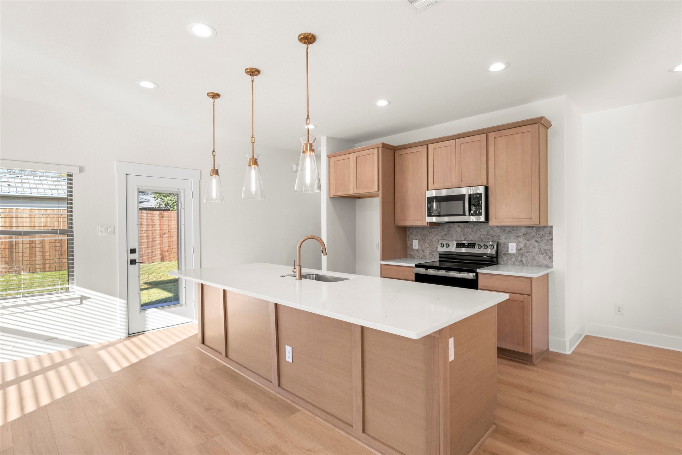 701 Escovedo Drive, Italy, TX, 76651