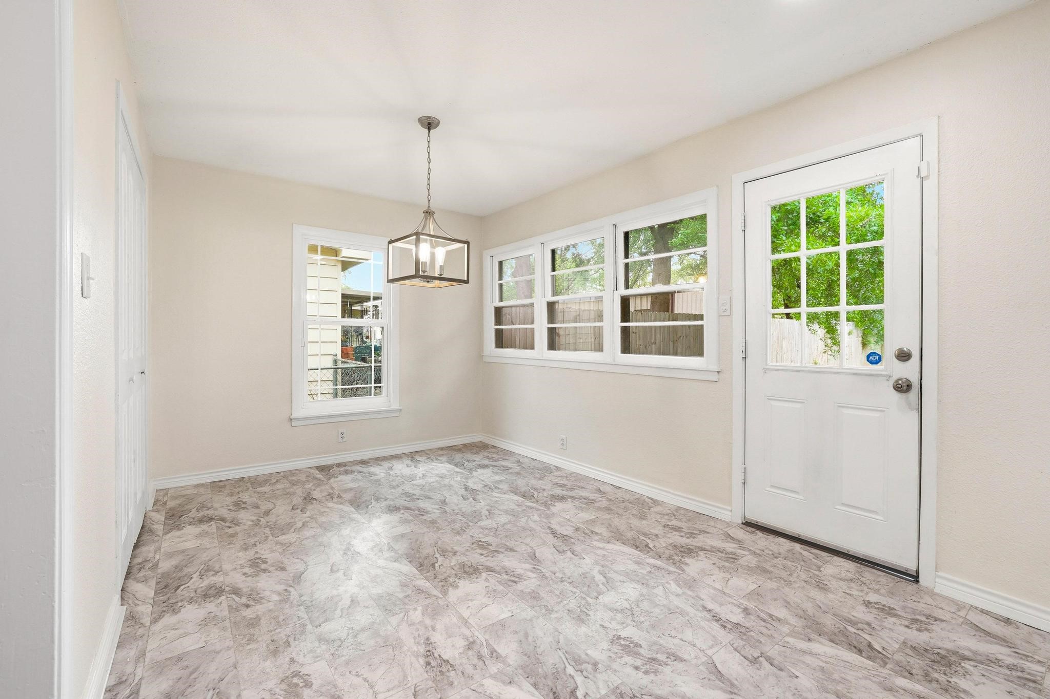 2401 Sunset Street, Denison, TX, 75020