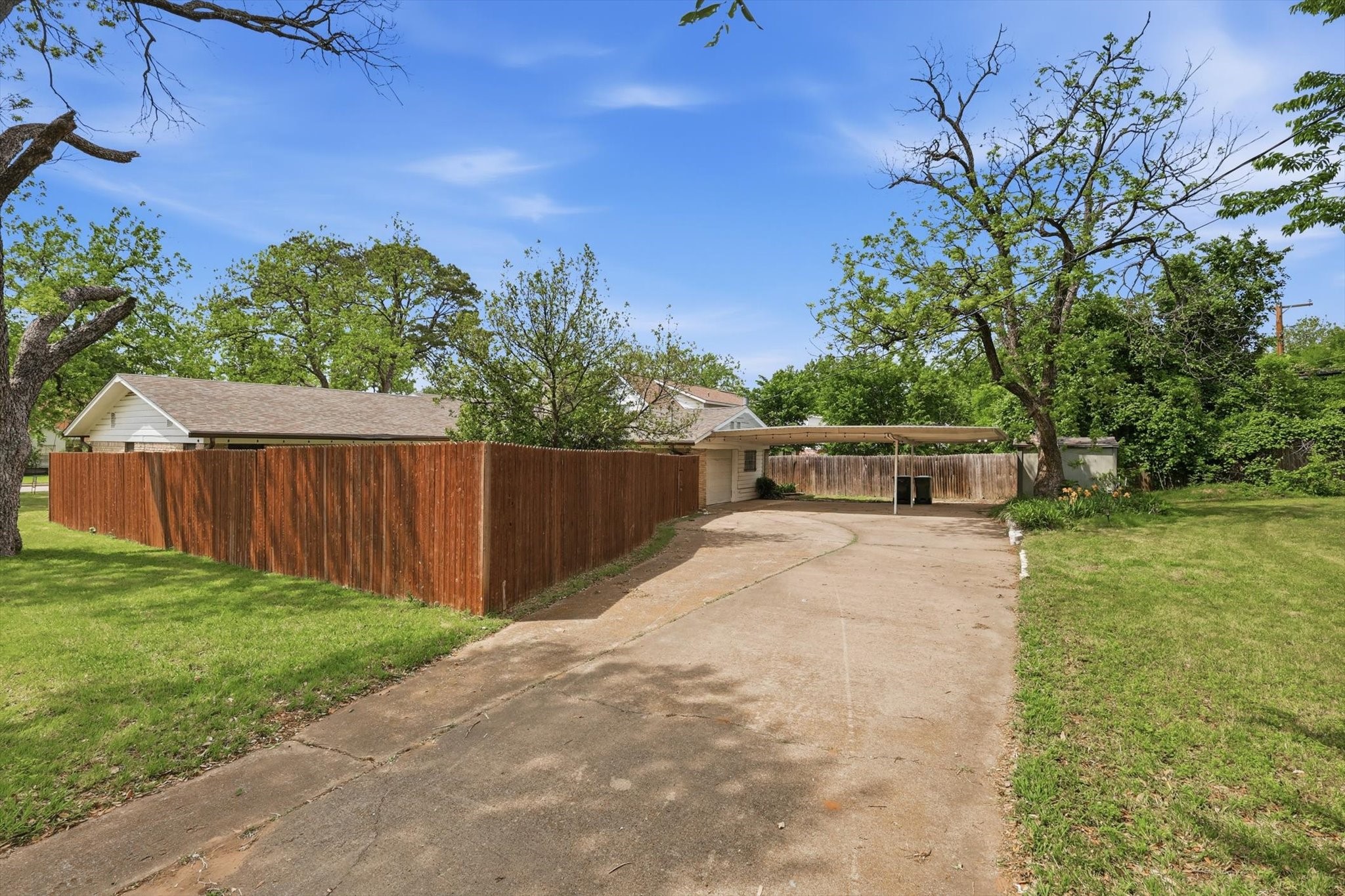 713 Waggoner Drive, Arlington, TX, 76013
