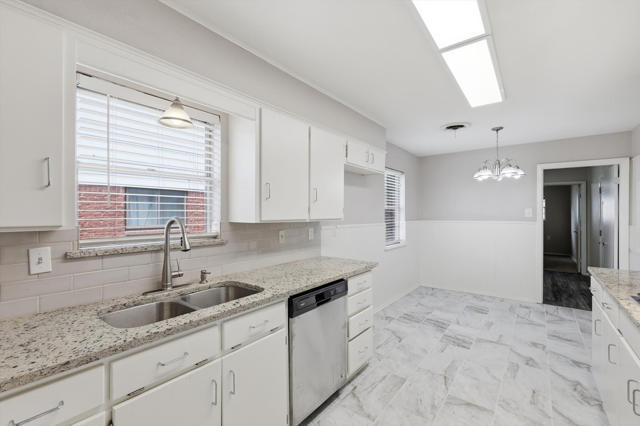 713 Waggoner Drive, Arlington, TX, 76013