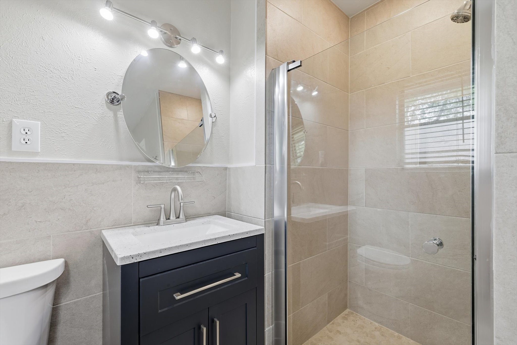 713 Waggoner Drive, Arlington, TX, 76013
