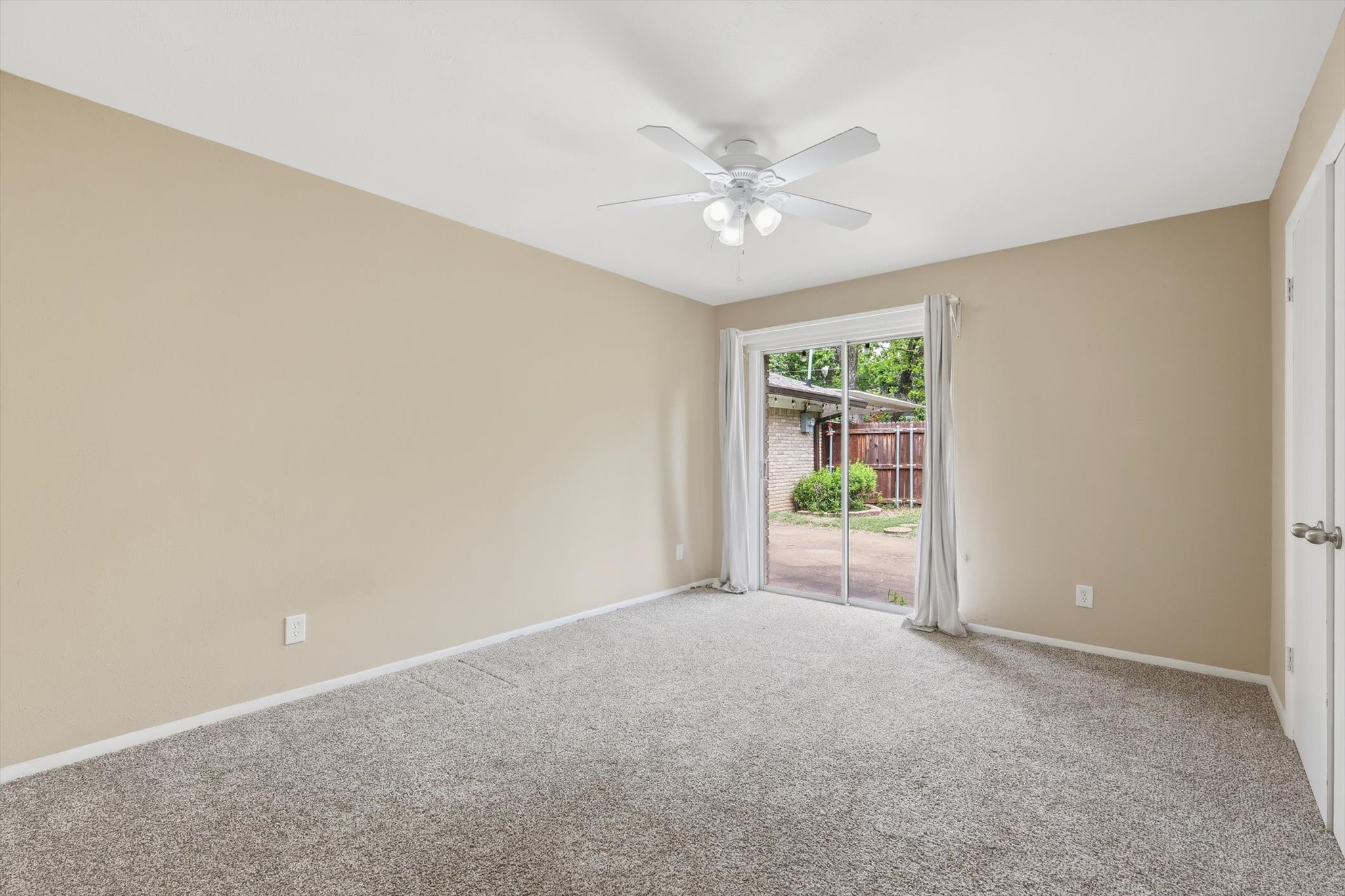 713 Waggoner Drive, Arlington, TX, 76013
