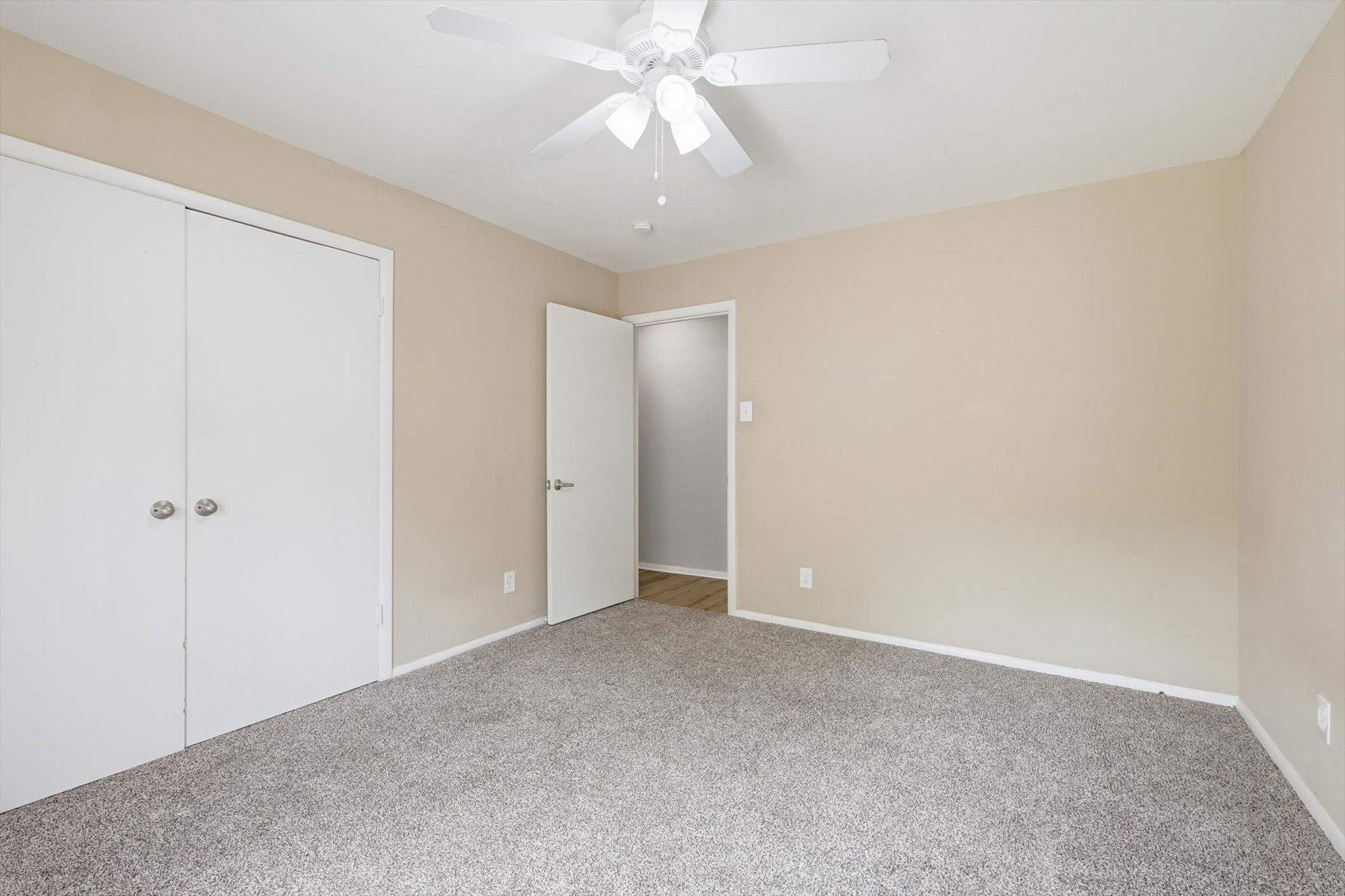 713 Waggoner Drive, Arlington, TX, 76013