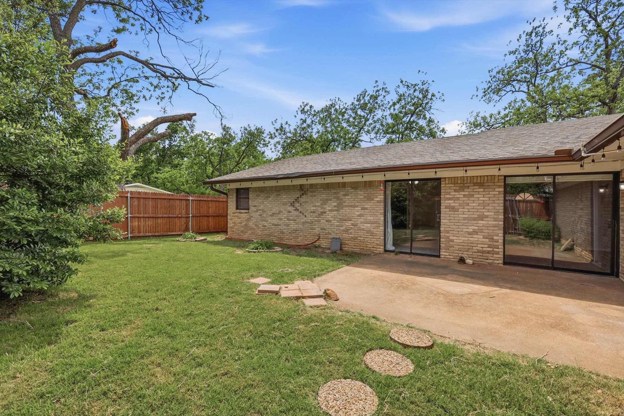 713 Waggoner Drive, Arlington, TX, 76013