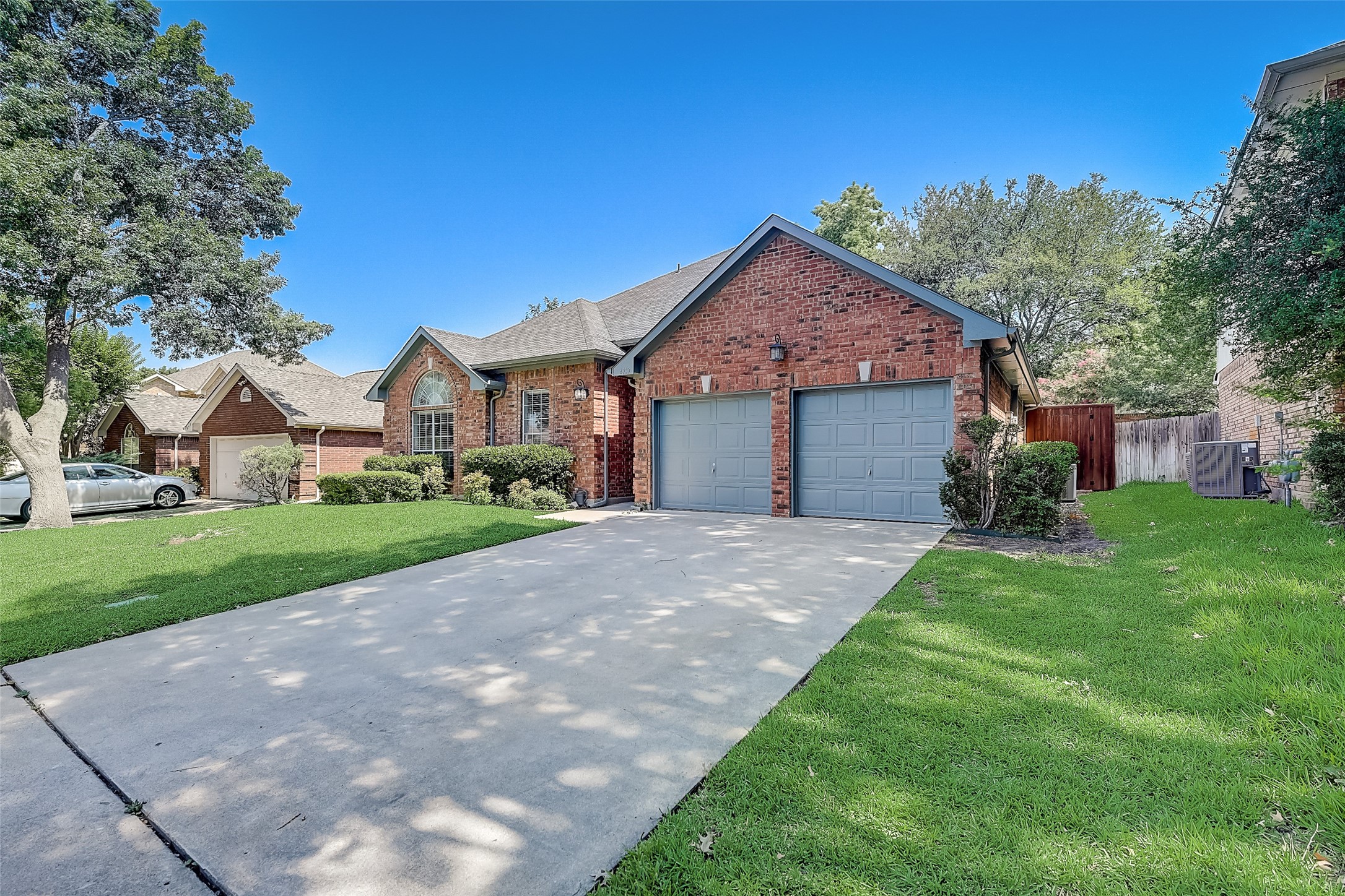 Property photo 02 of 4713 Portrait Lane, Plano, TX 75024 | MLS #21243792
