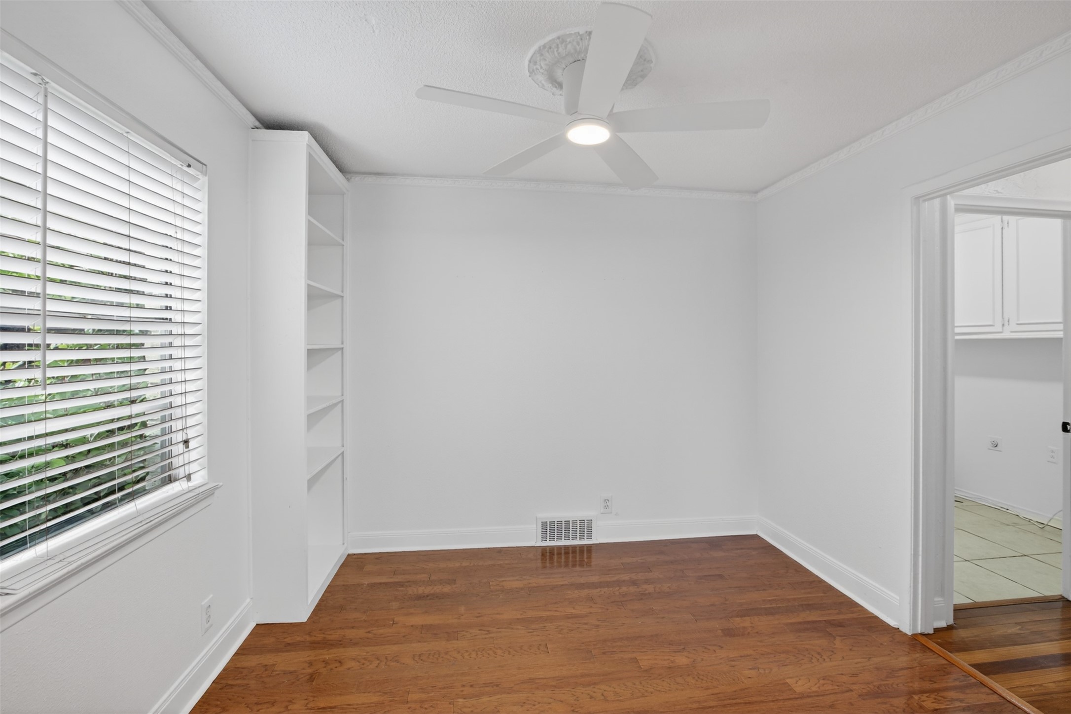 9551 Highedge Drive, Dallas, TX, 75238