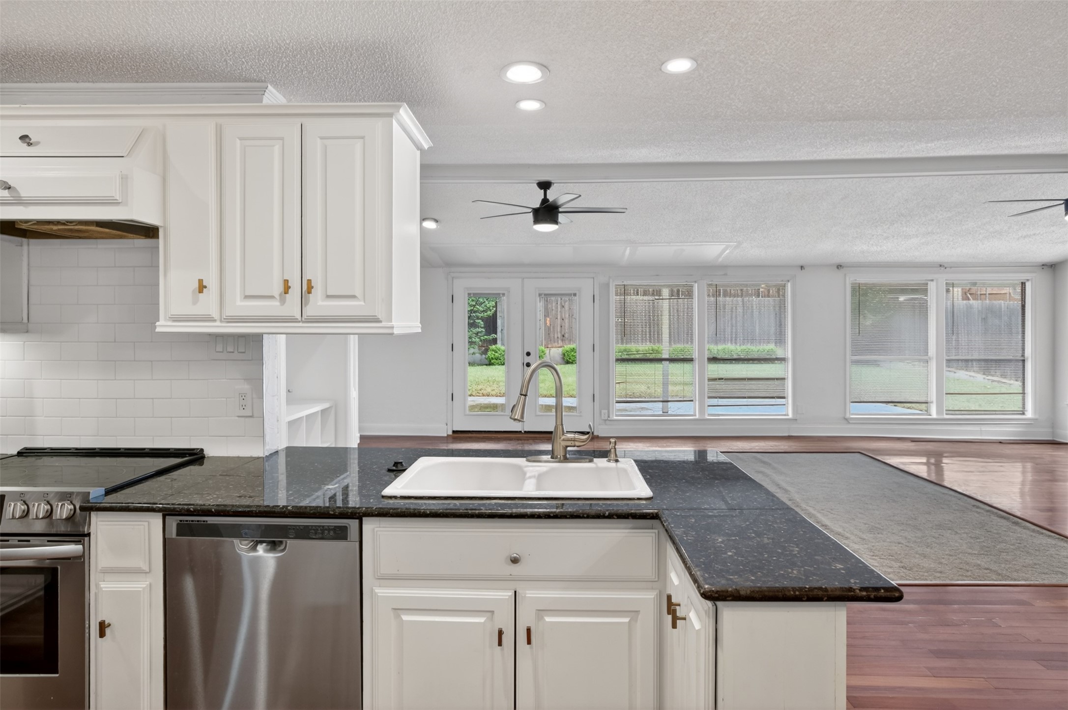 9551 Highedge Drive, Dallas, TX, 75238
