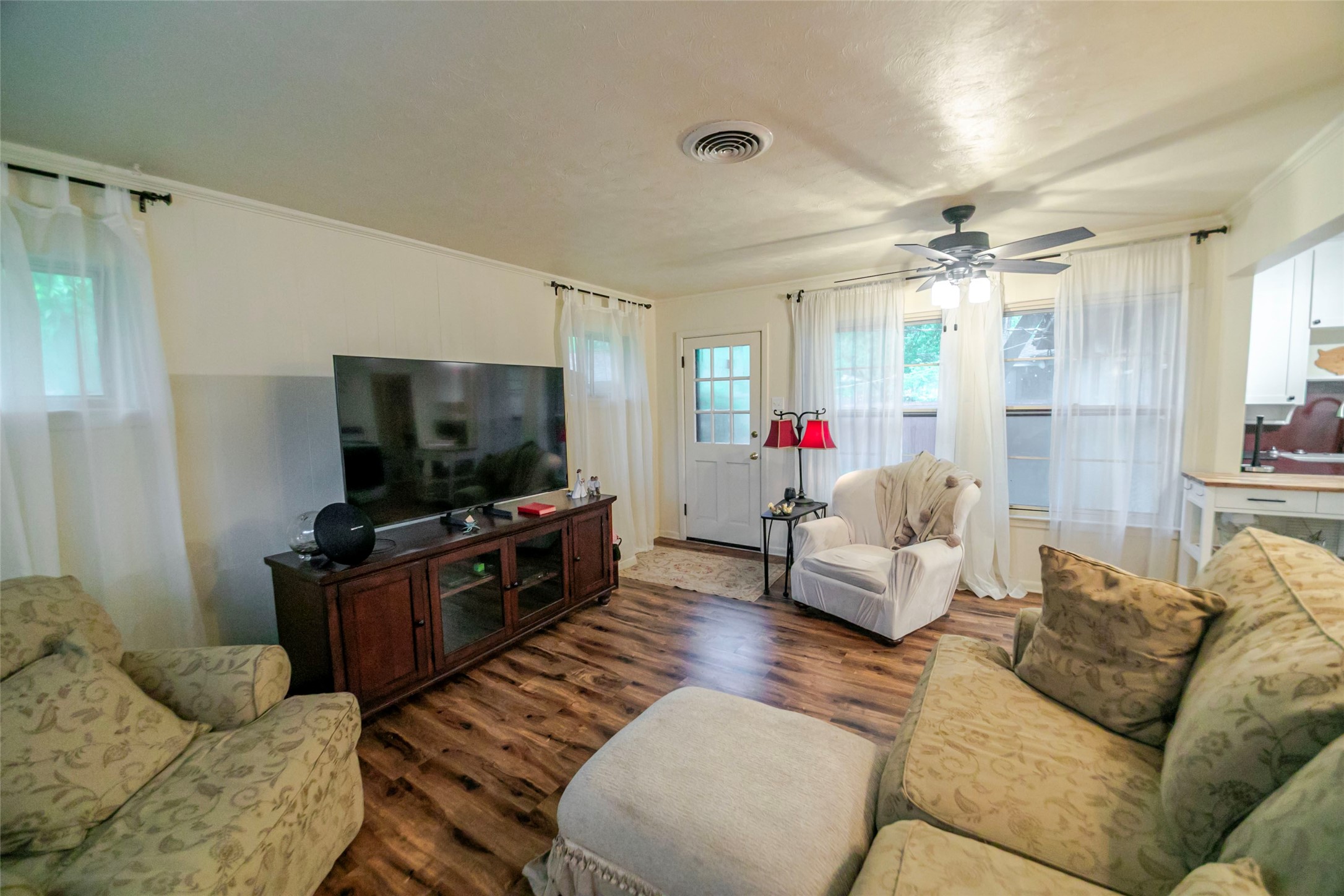 10313 Pinecrest Drive, Dallas, TX, 75228