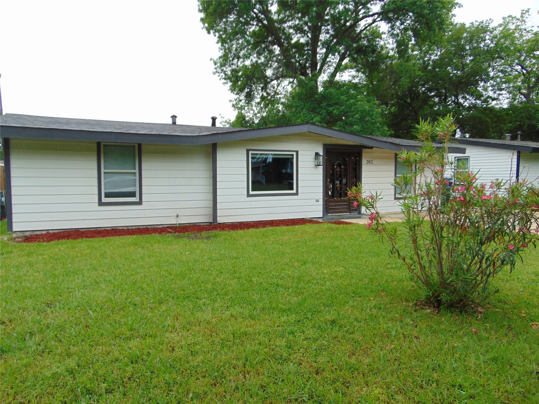 202 Wallace Drive, Garland, TX, 75041