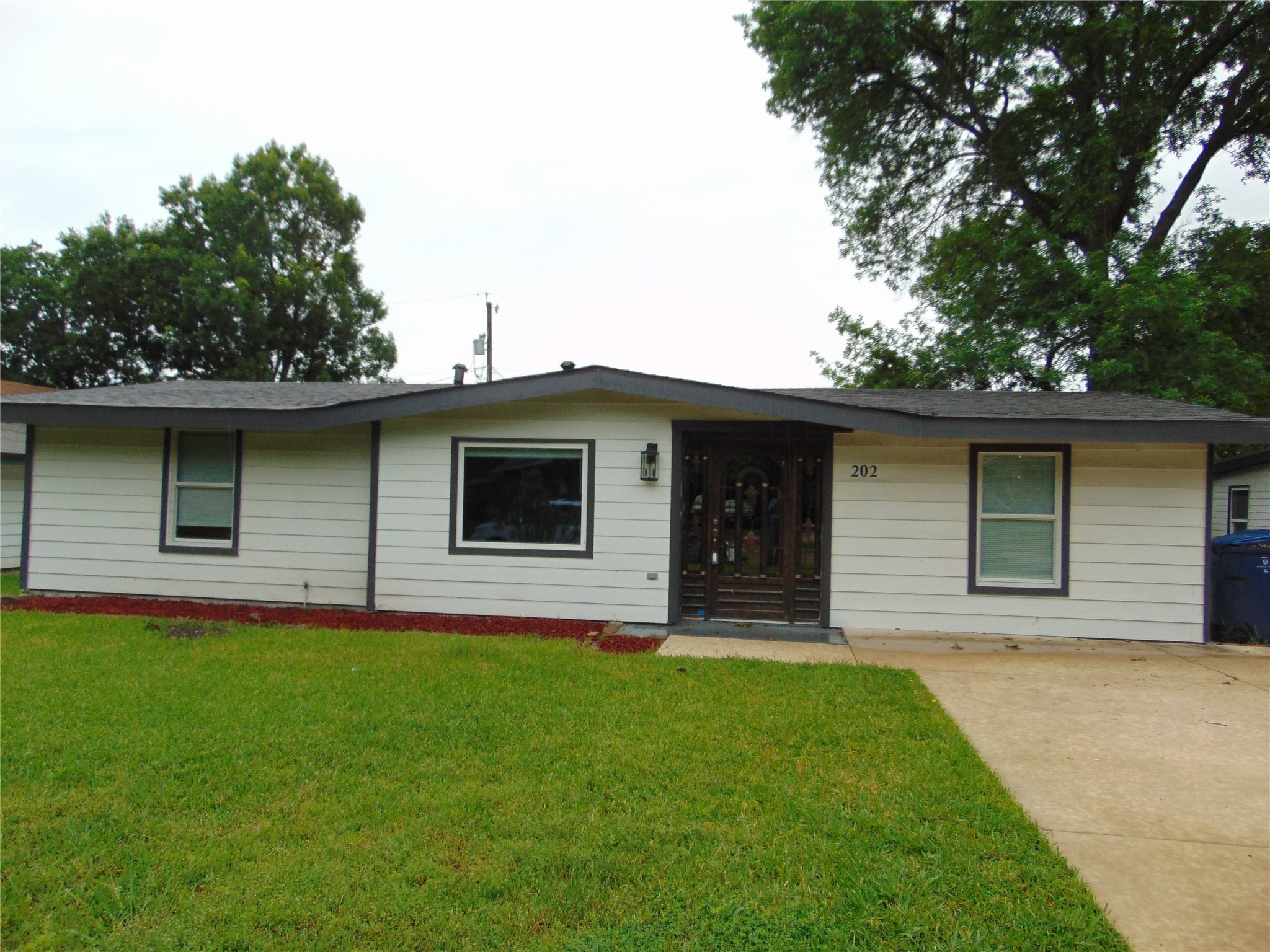 202 Wallace Drive, Garland, TX, 75041