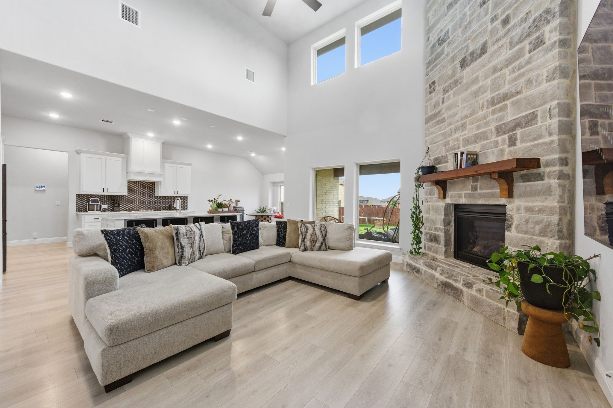 1244 Joseph Earl Drive, Desoto, TX, 75115
