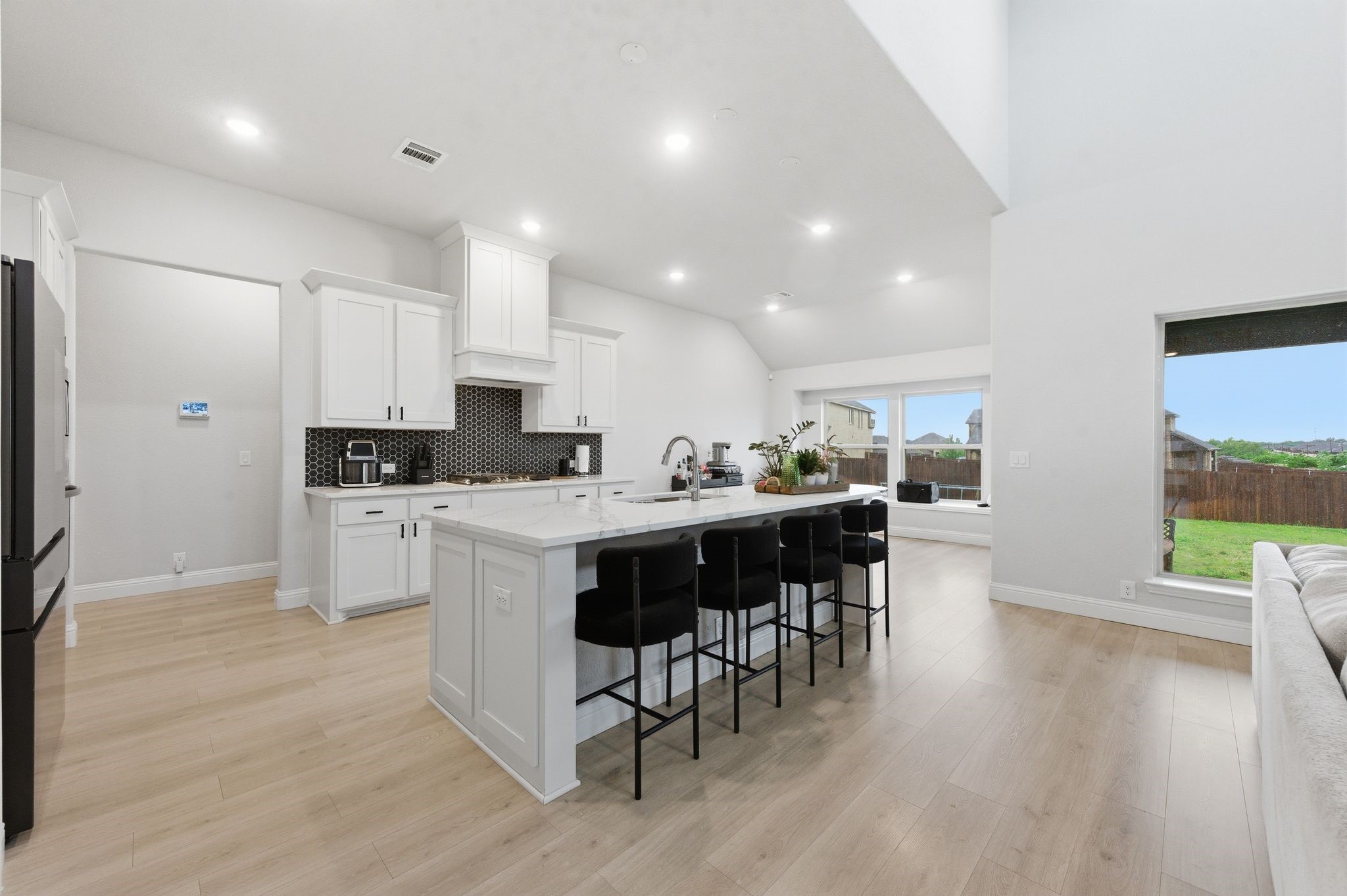 1244 Joseph Earl Drive, Desoto, TX, 75115