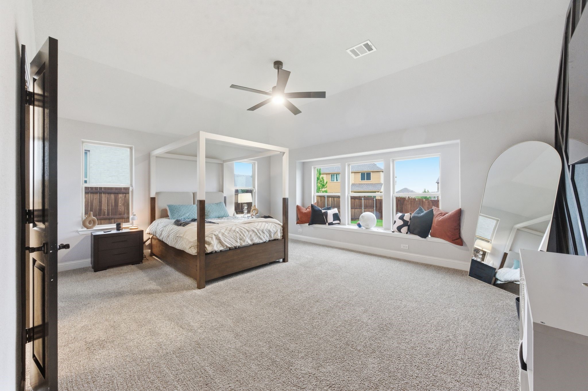 1244 Joseph Earl Drive, Desoto, TX, 75115