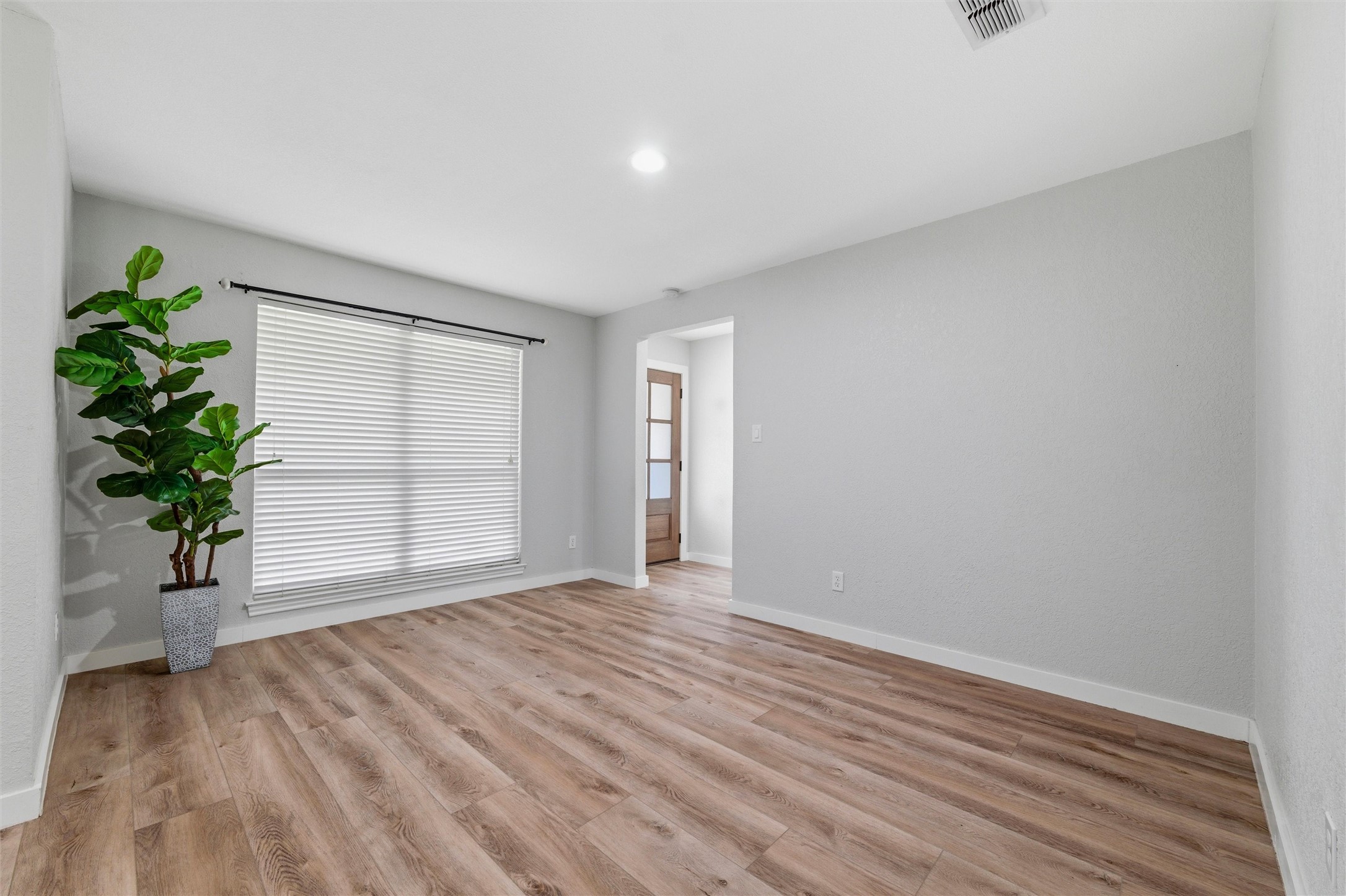 1417 Linwood Lane, Edgecliff Village, TX, 76134
