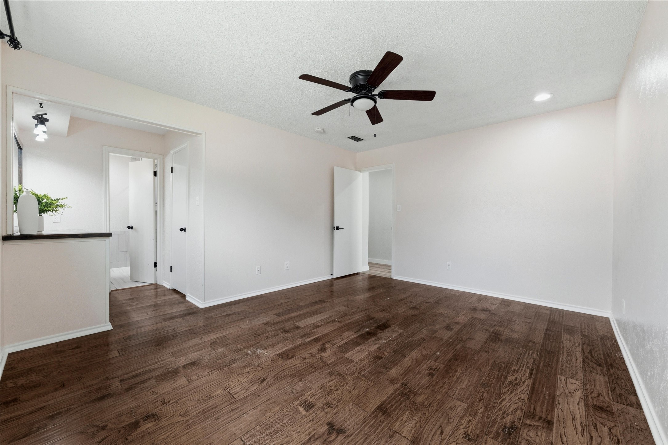 1417 Linwood Lane, Edgecliff Village, TX, 76134