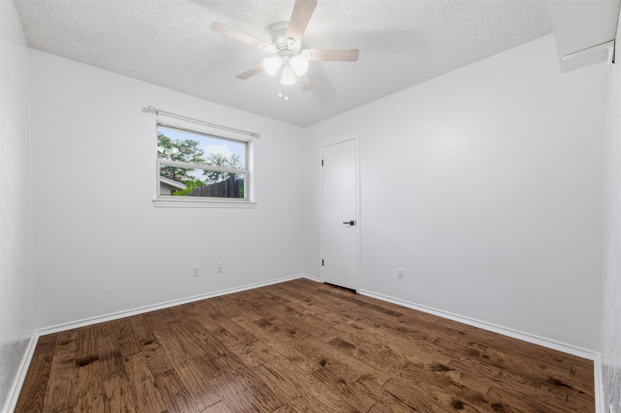 1417 Linwood Lane, Edgecliff Village, TX, 76134