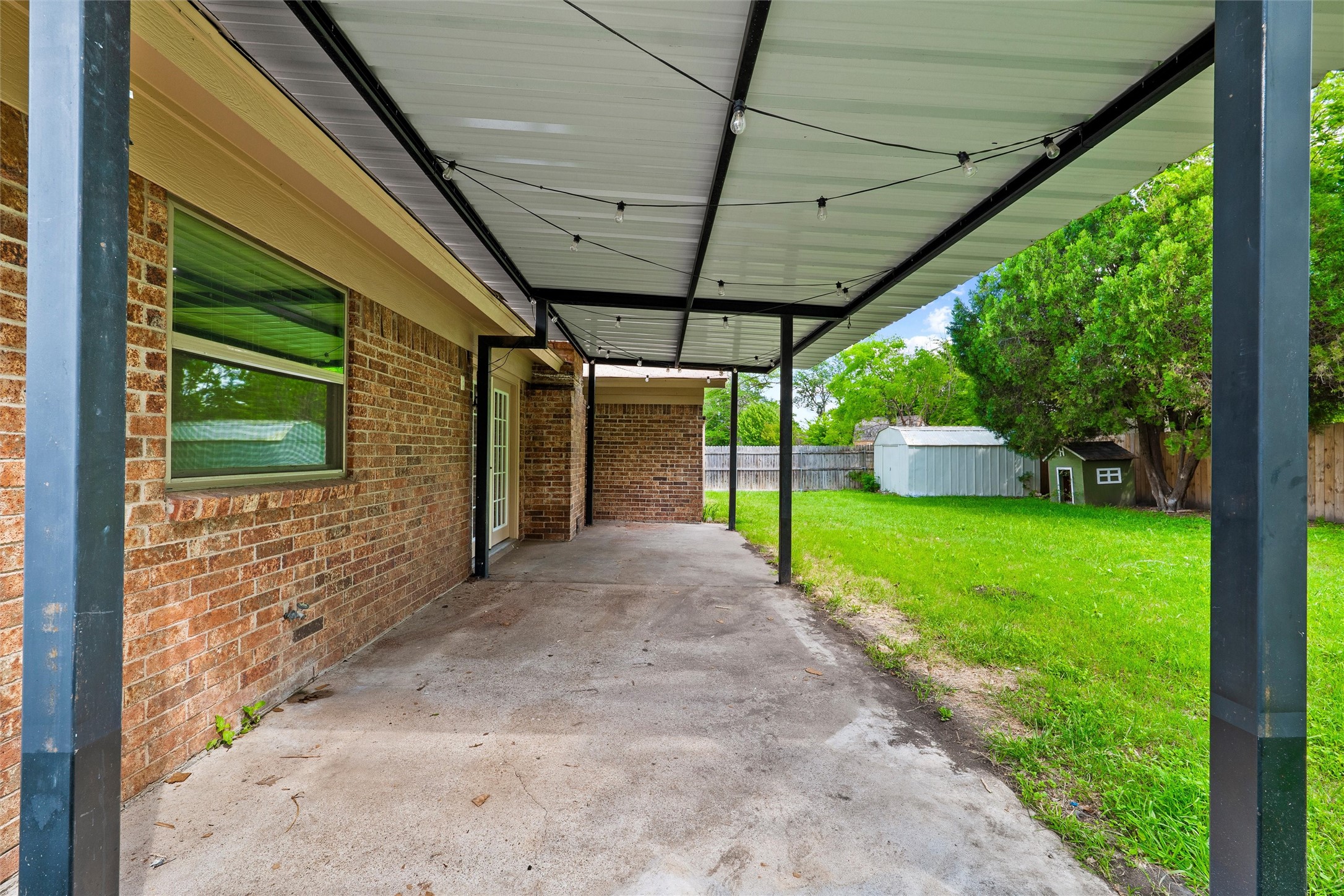 1417 Linwood Lane, Edgecliff Village, TX, 76134