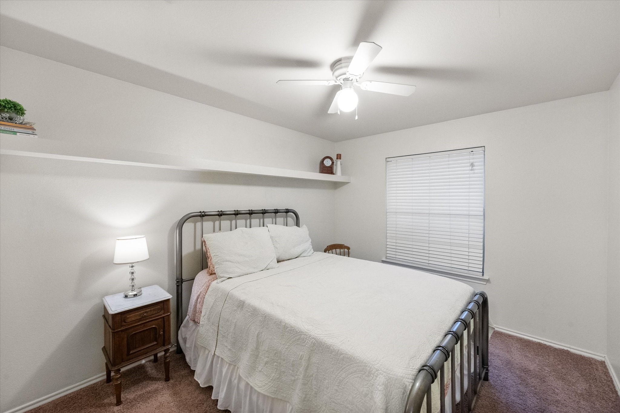 202 Creek Point Lane, Arlington, TX, 76002