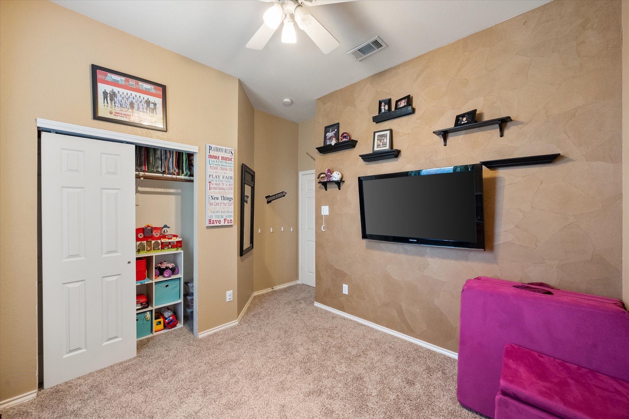 202 Creek Point Lane, Arlington, TX, 76002