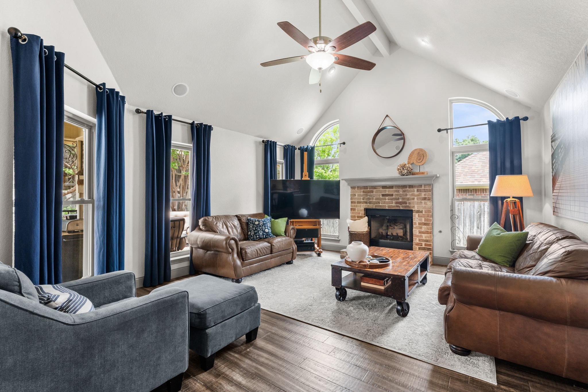 404 Arbor Lawn Drive, Burleson, TX, 76028