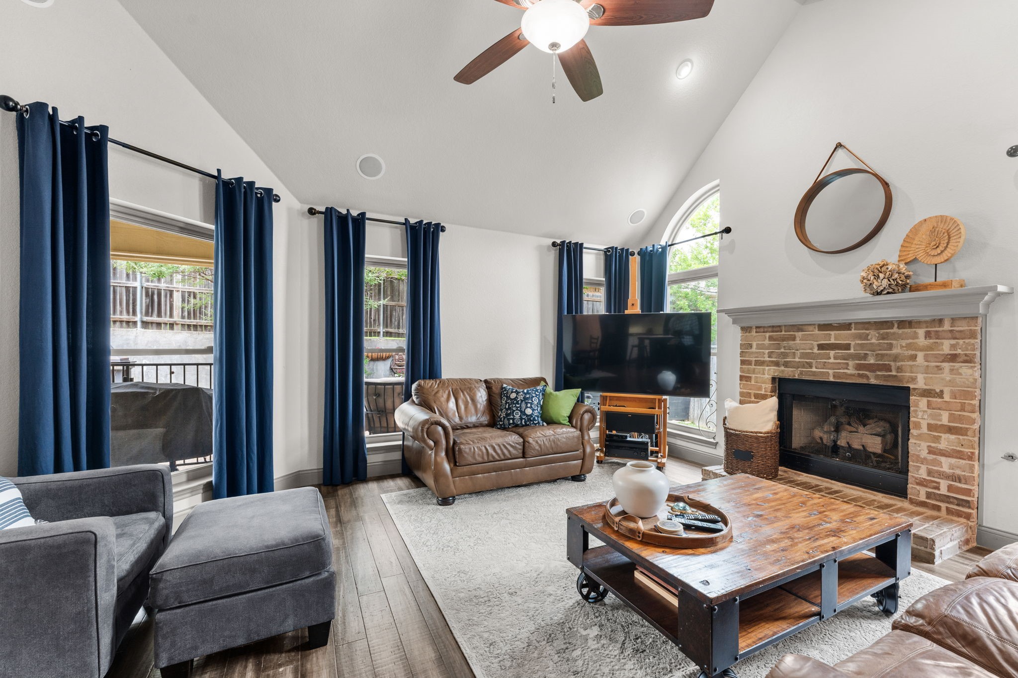 404 Arbor Lawn Drive, Burleson, TX, 76028